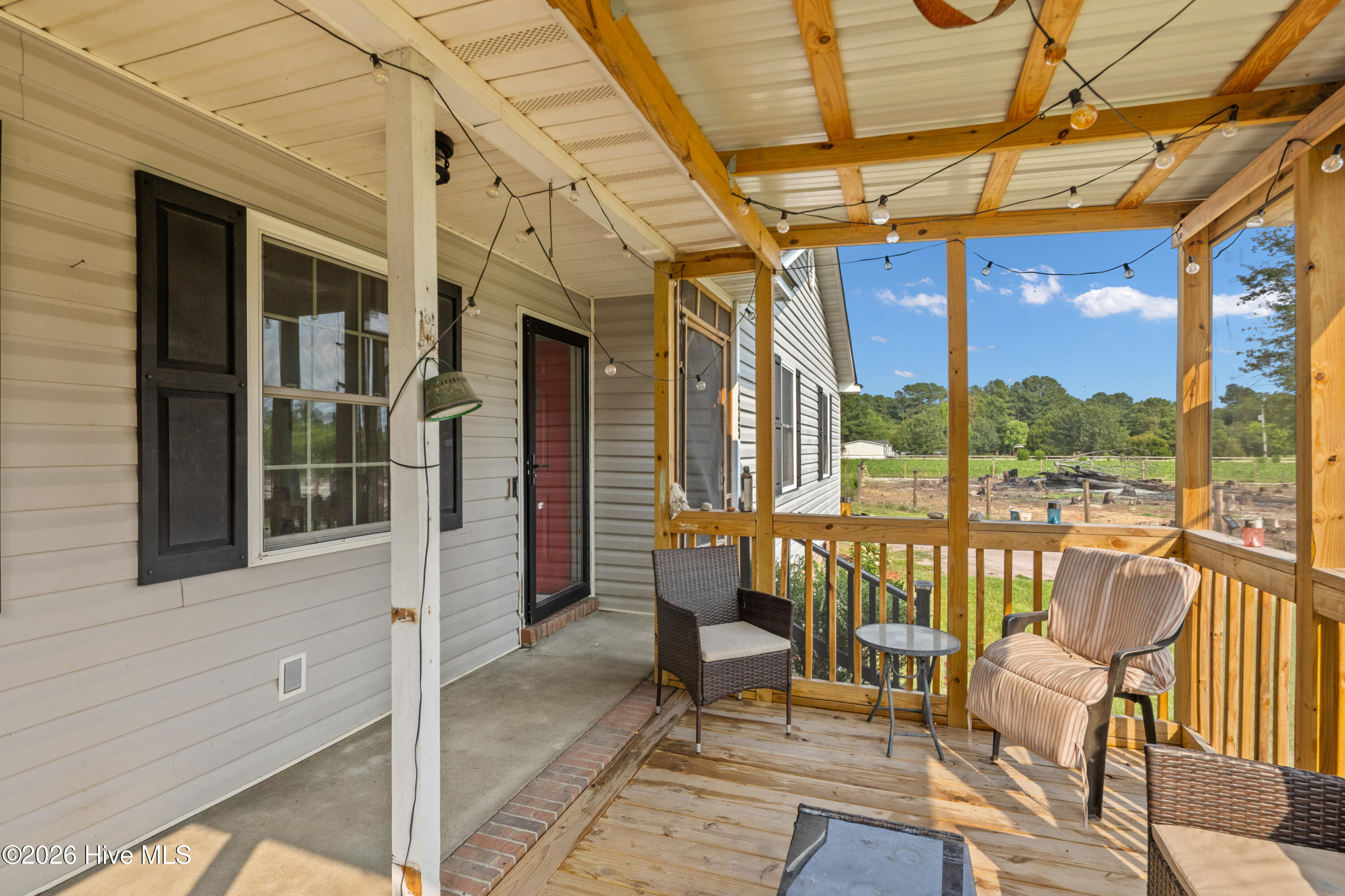 1435 Old Mintz Highway Property Photo 17