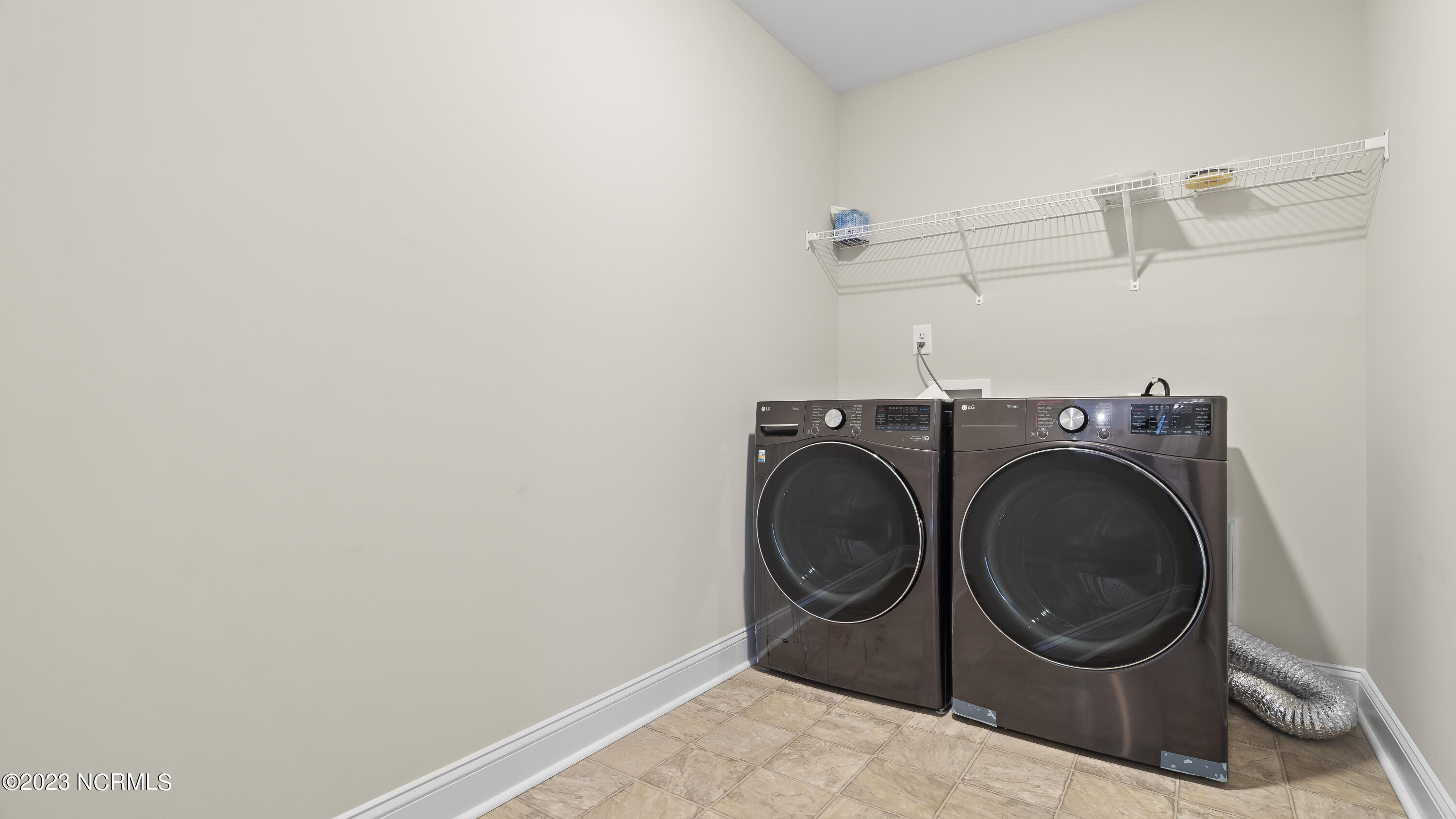 208 Broadleaf Drive Property Photo 26