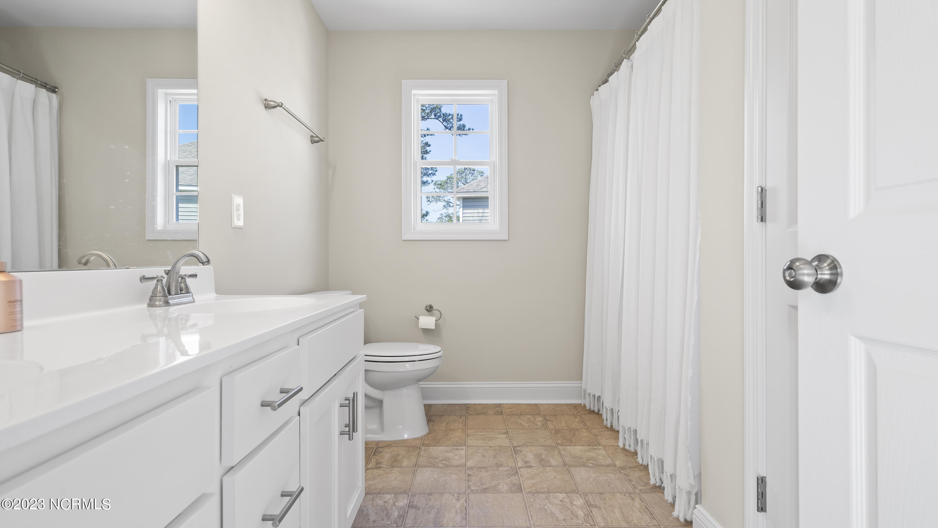 208 Broadleaf Drive Property Photo 33