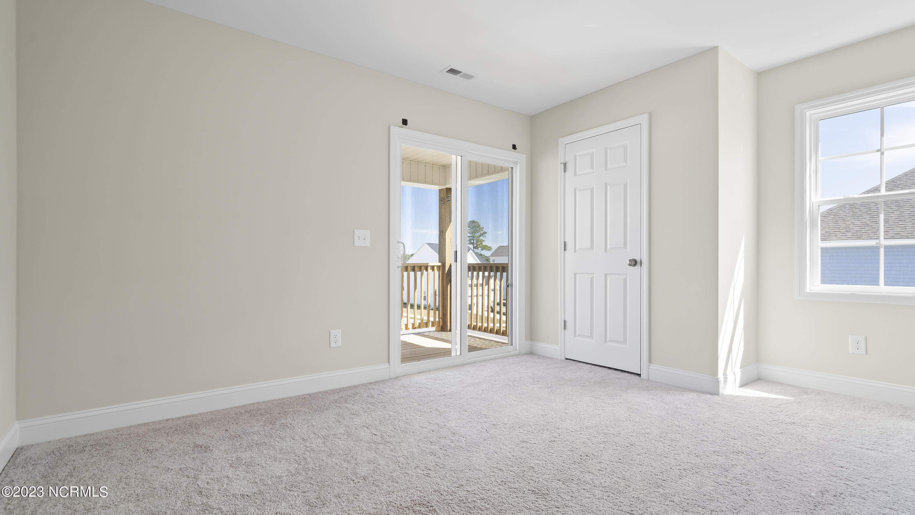 208 Broadleaf Drive Property Photo 35
