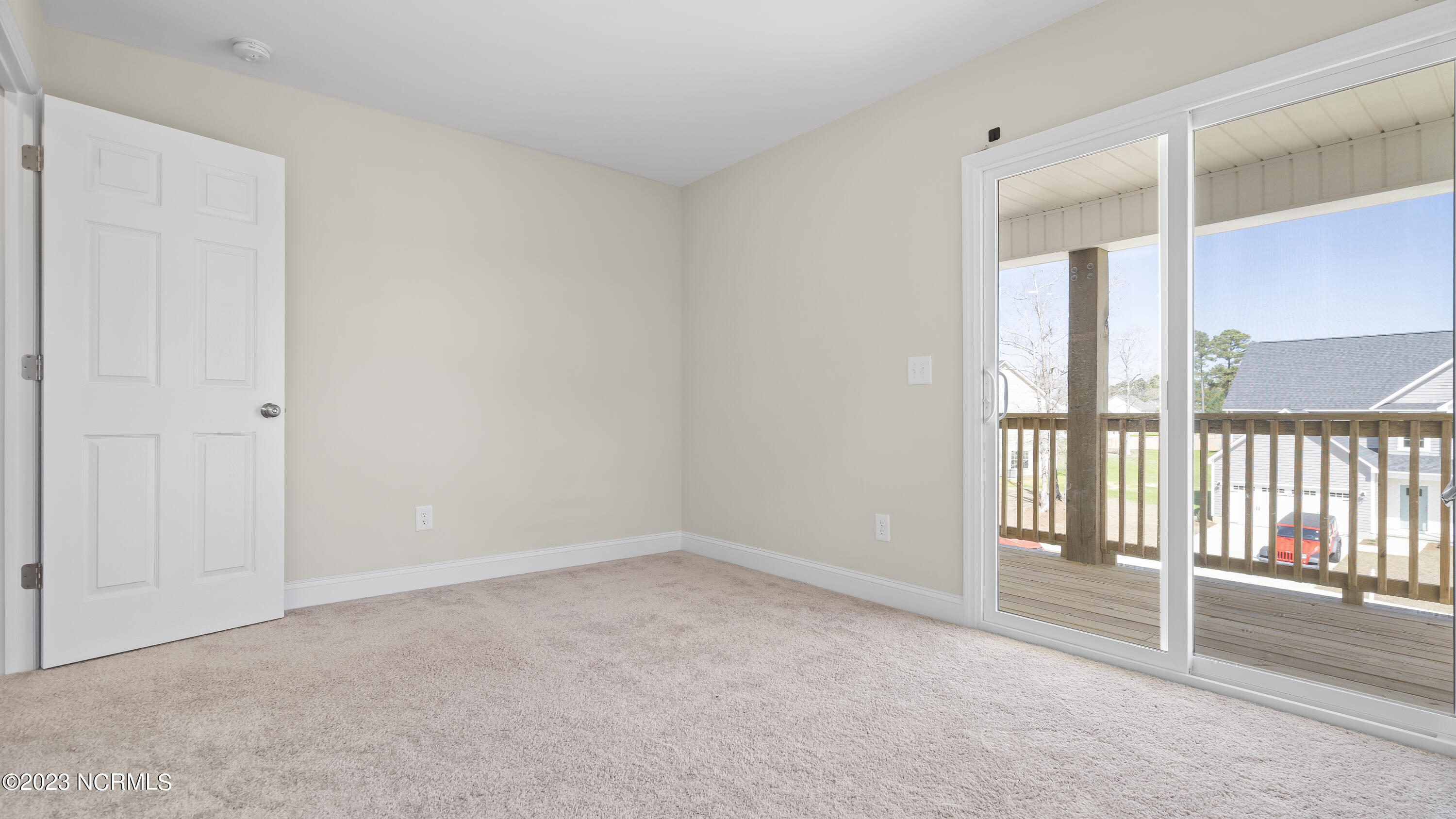 208 Broadleaf Drive Property Photo 36