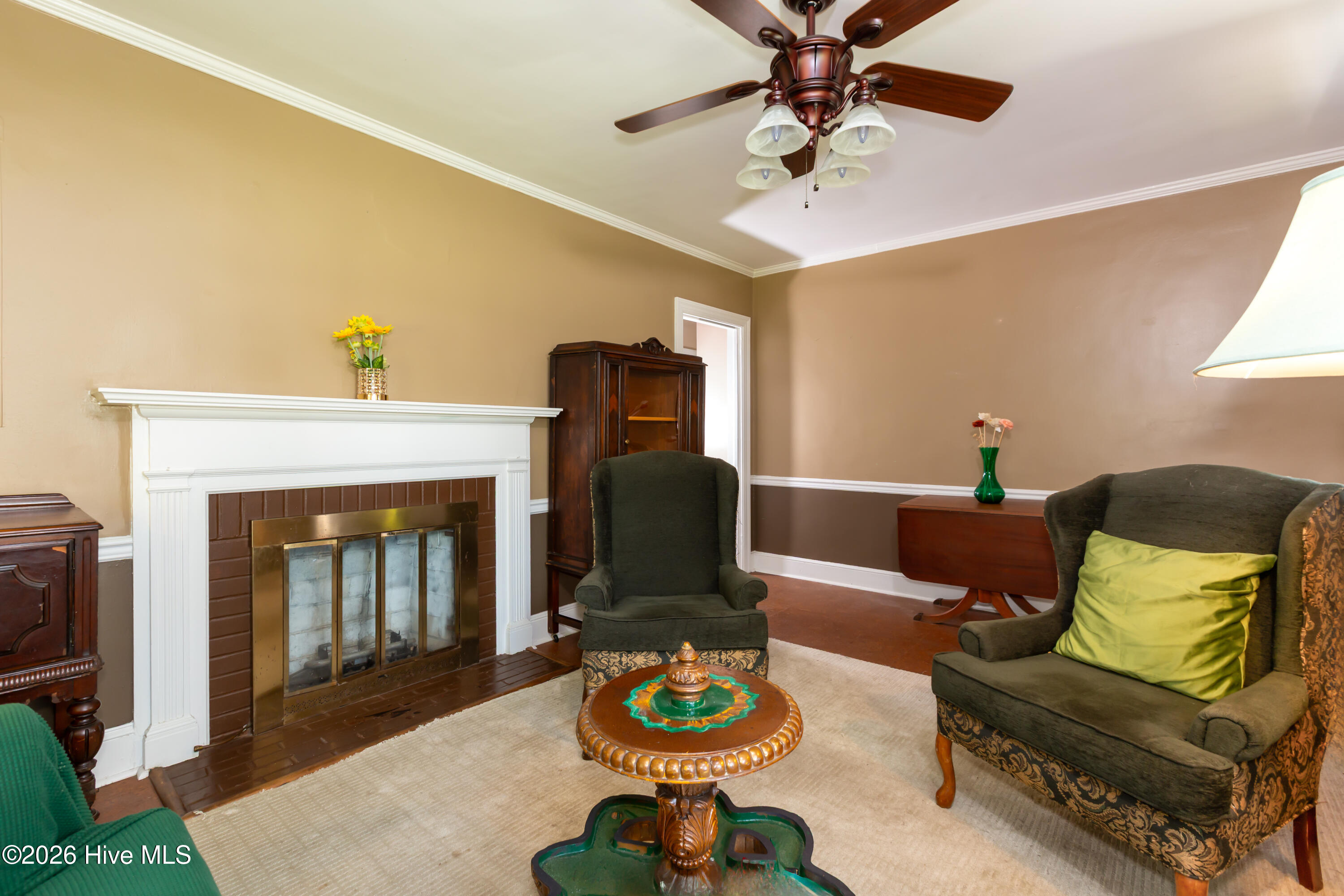 1404 Mcarthur Avenue Property Photo 7