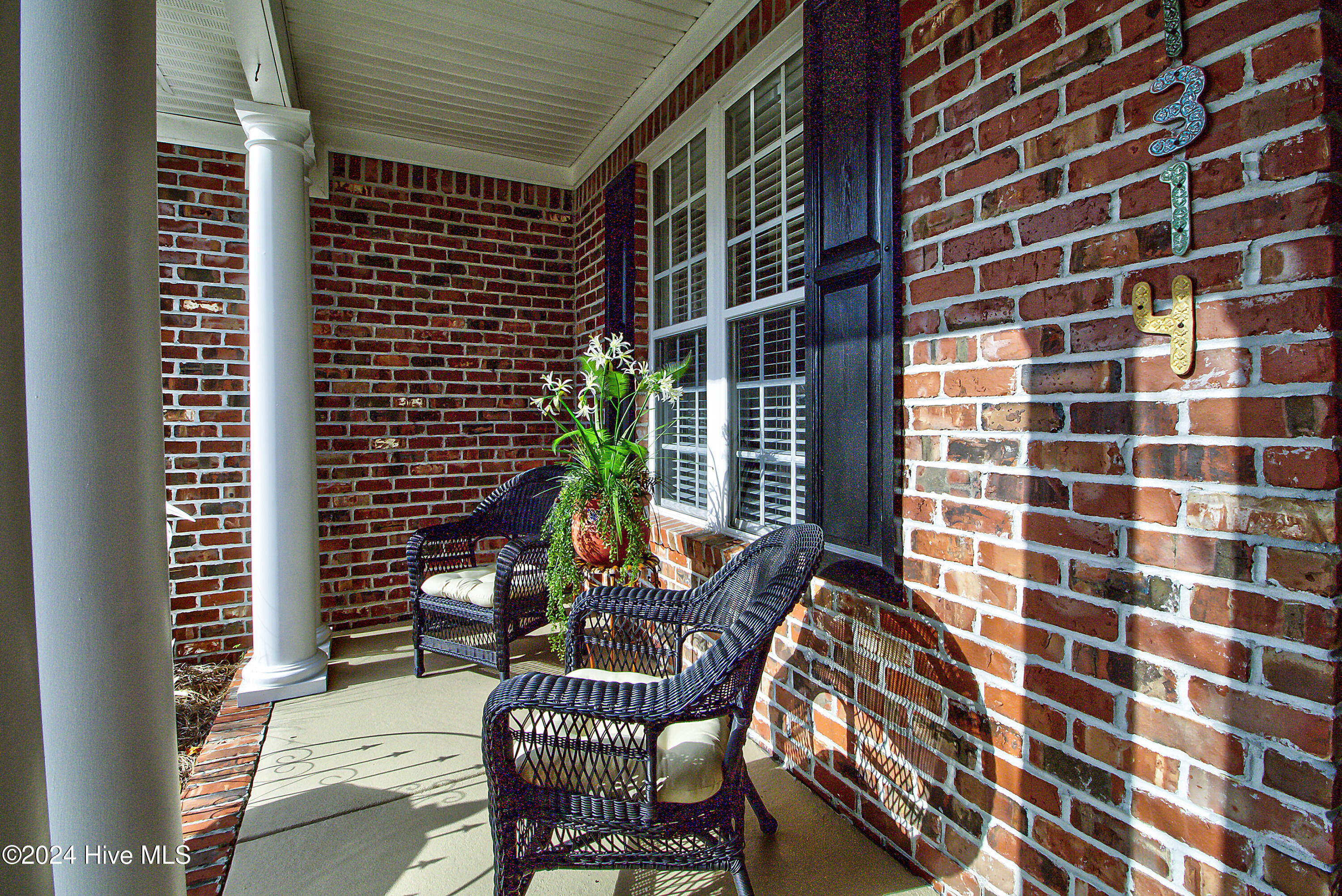 1314 Suncrest Way Property Photo 5
