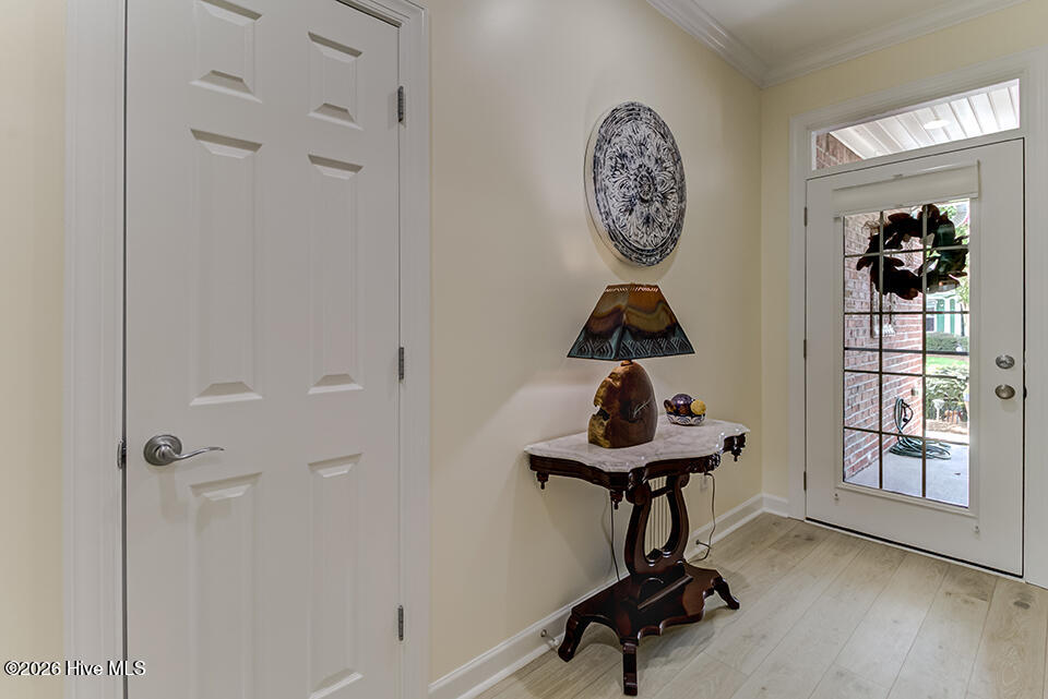 1314 Suncrest Way Property Photo 6