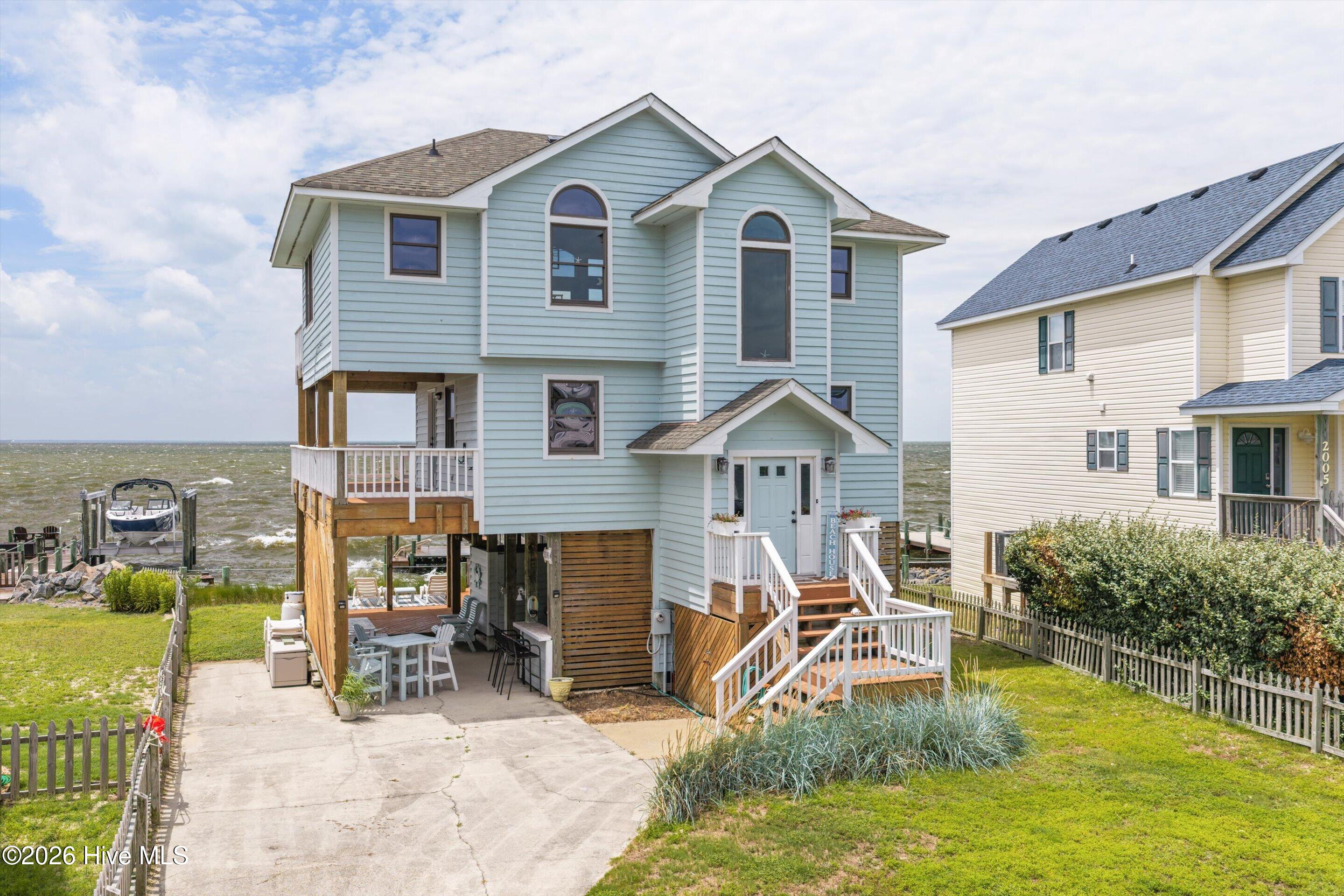 2003 Harbour View Drive
