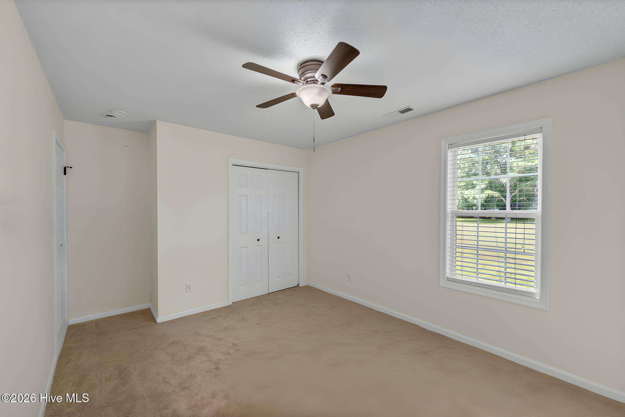 332 S End Road Property Photo 12