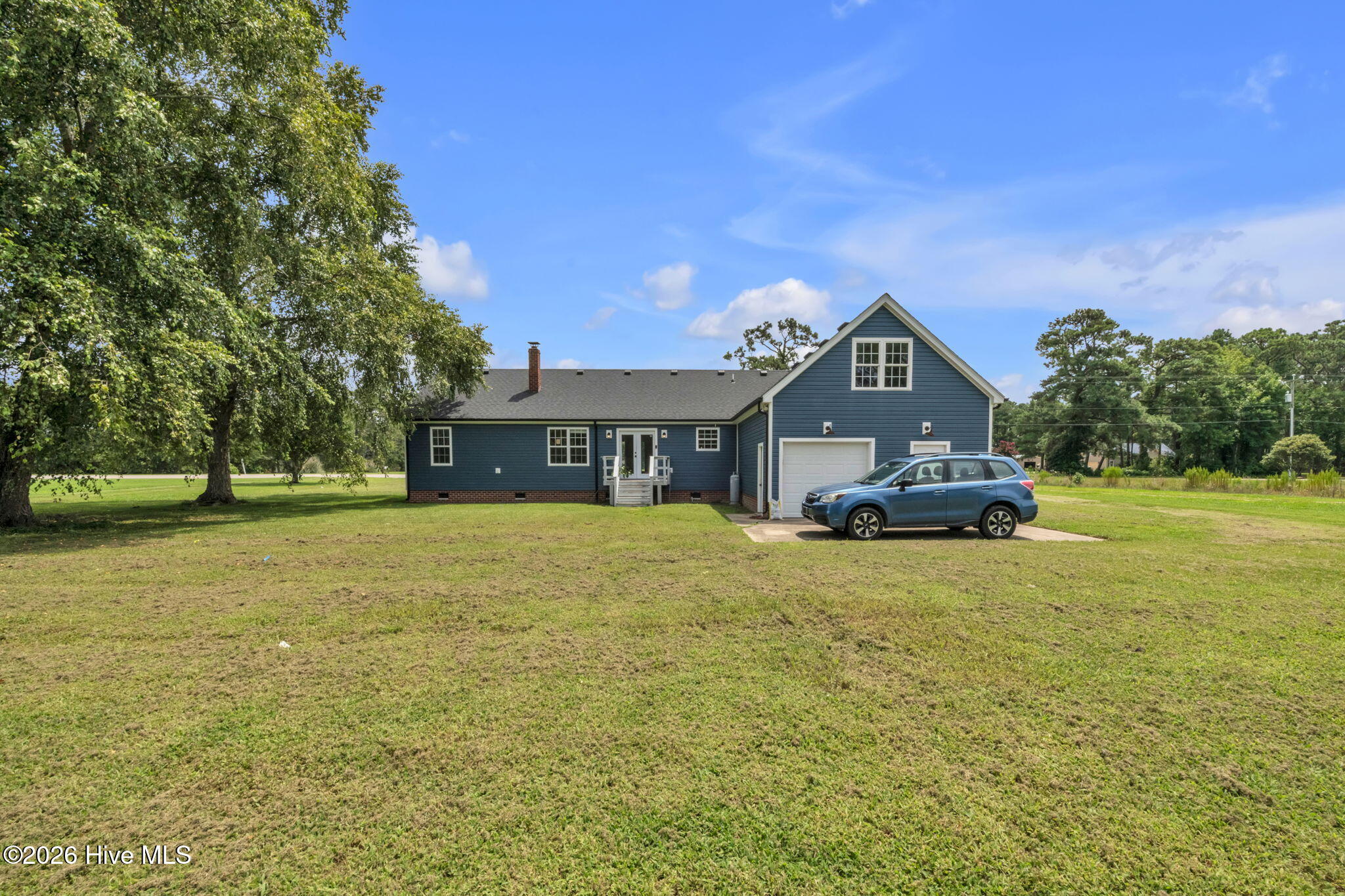 332 S End Road Property Photo 35
