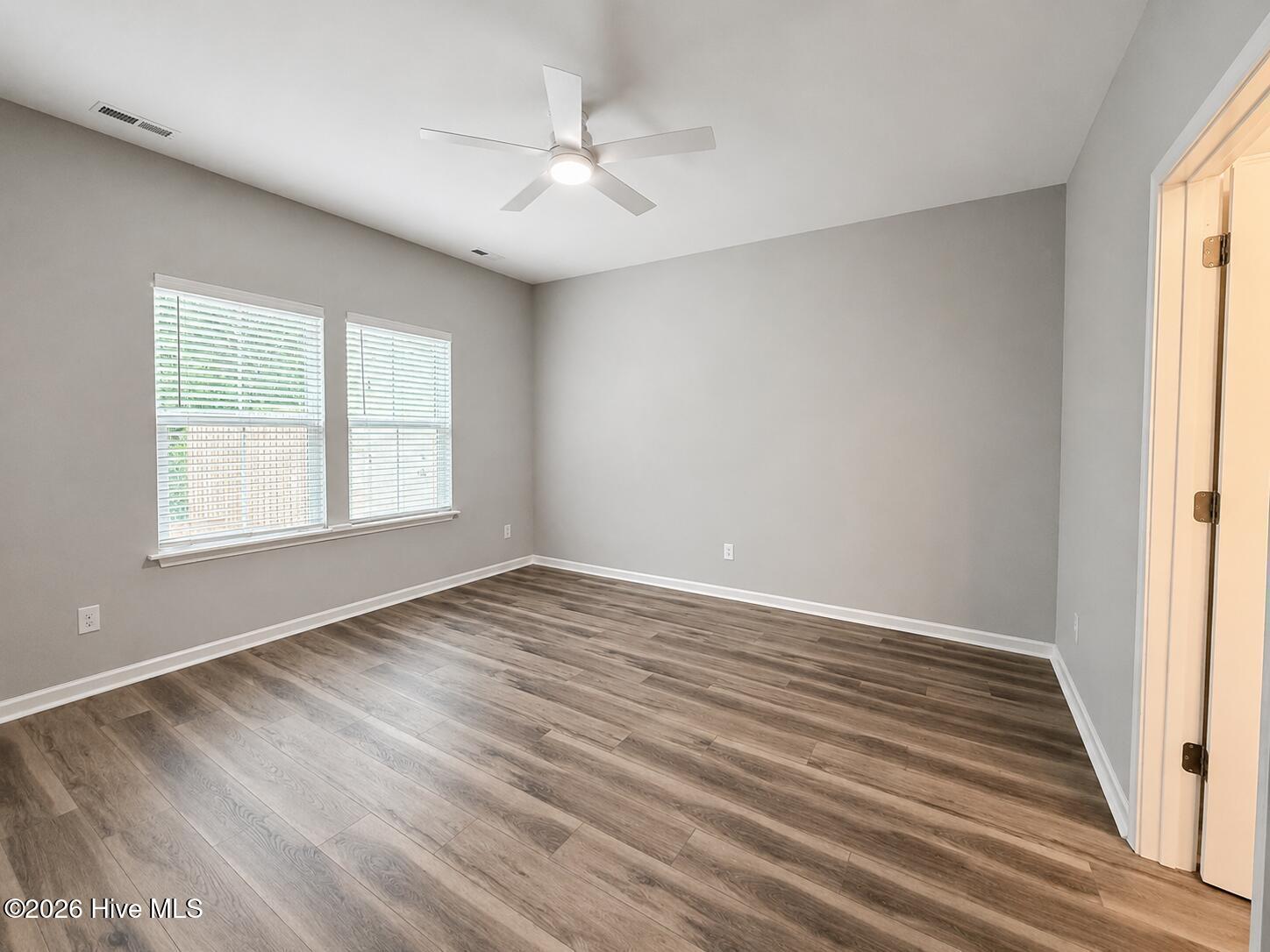 9088 Laurel Bay Lane Property Photo 14