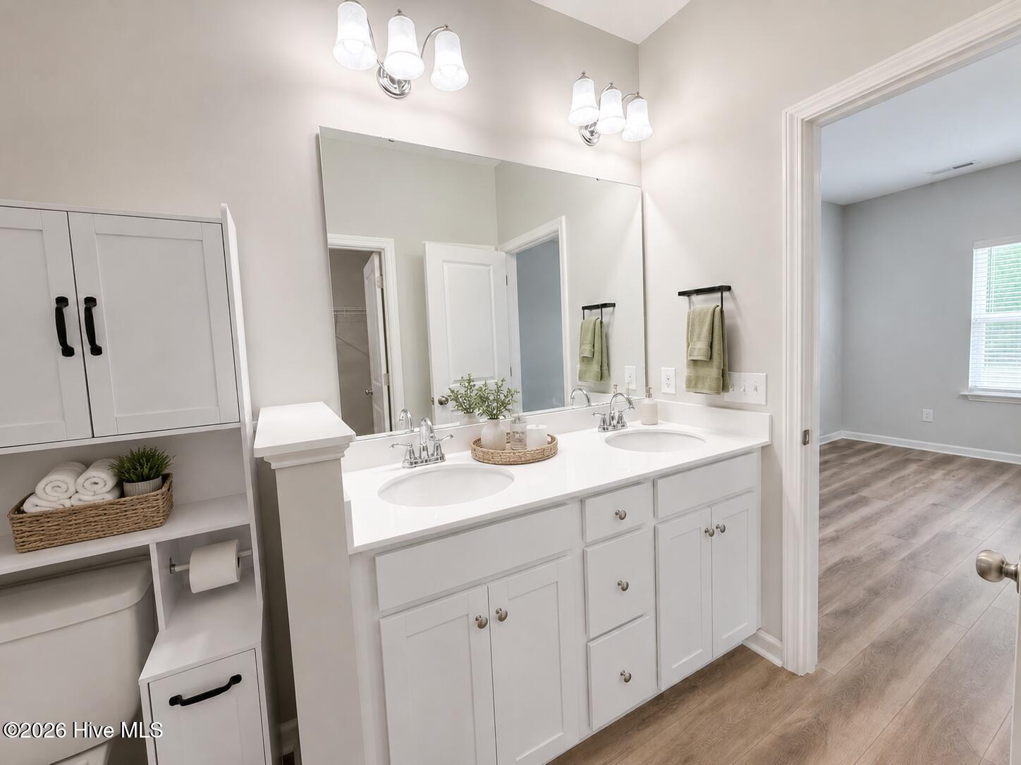 9088 Laurel Bay Lane Property Photo 17