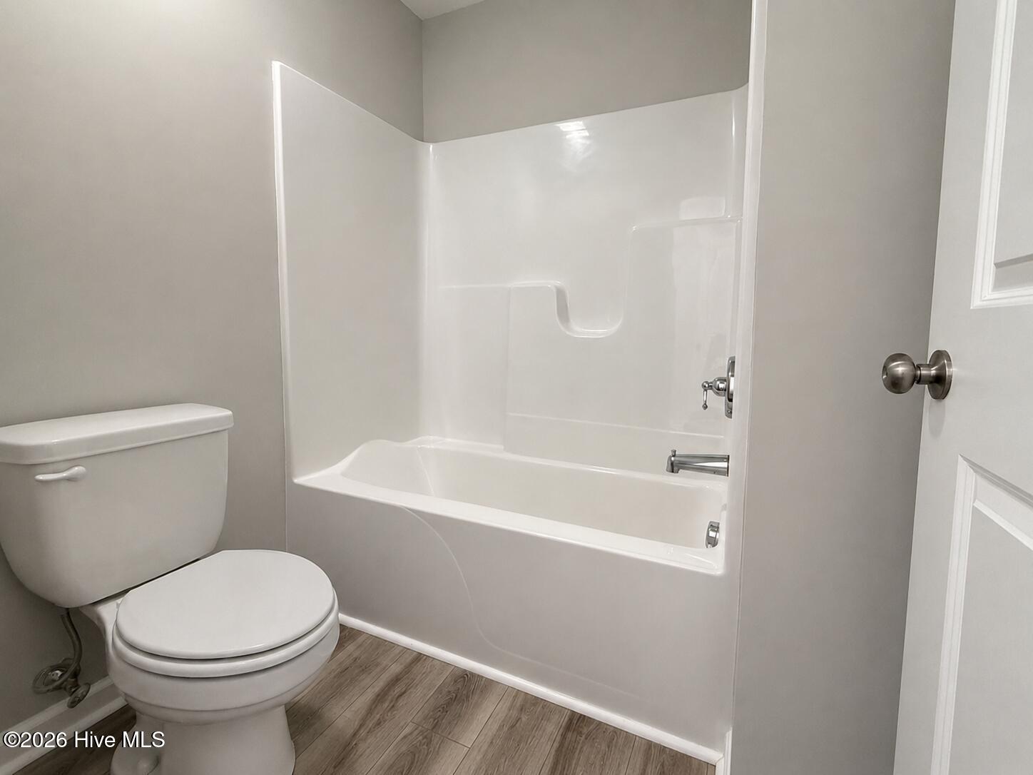 9088 Laurel Bay Lane Property Photo 24