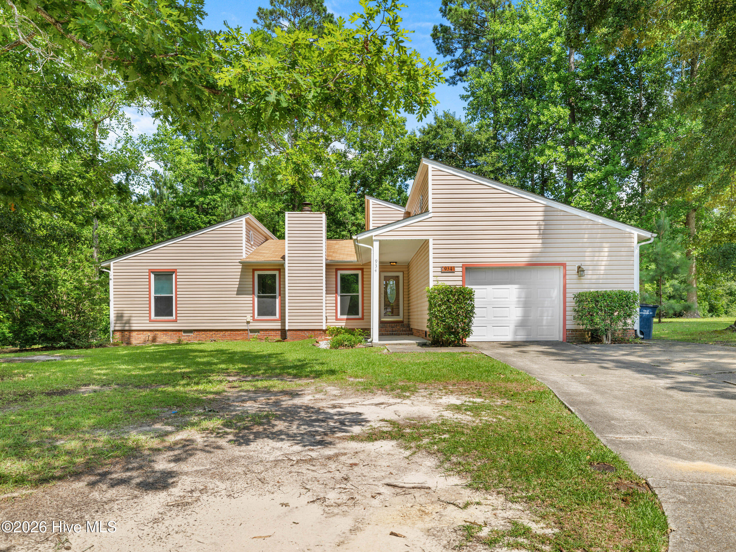 934 Welsh Lane Property Photo 1
