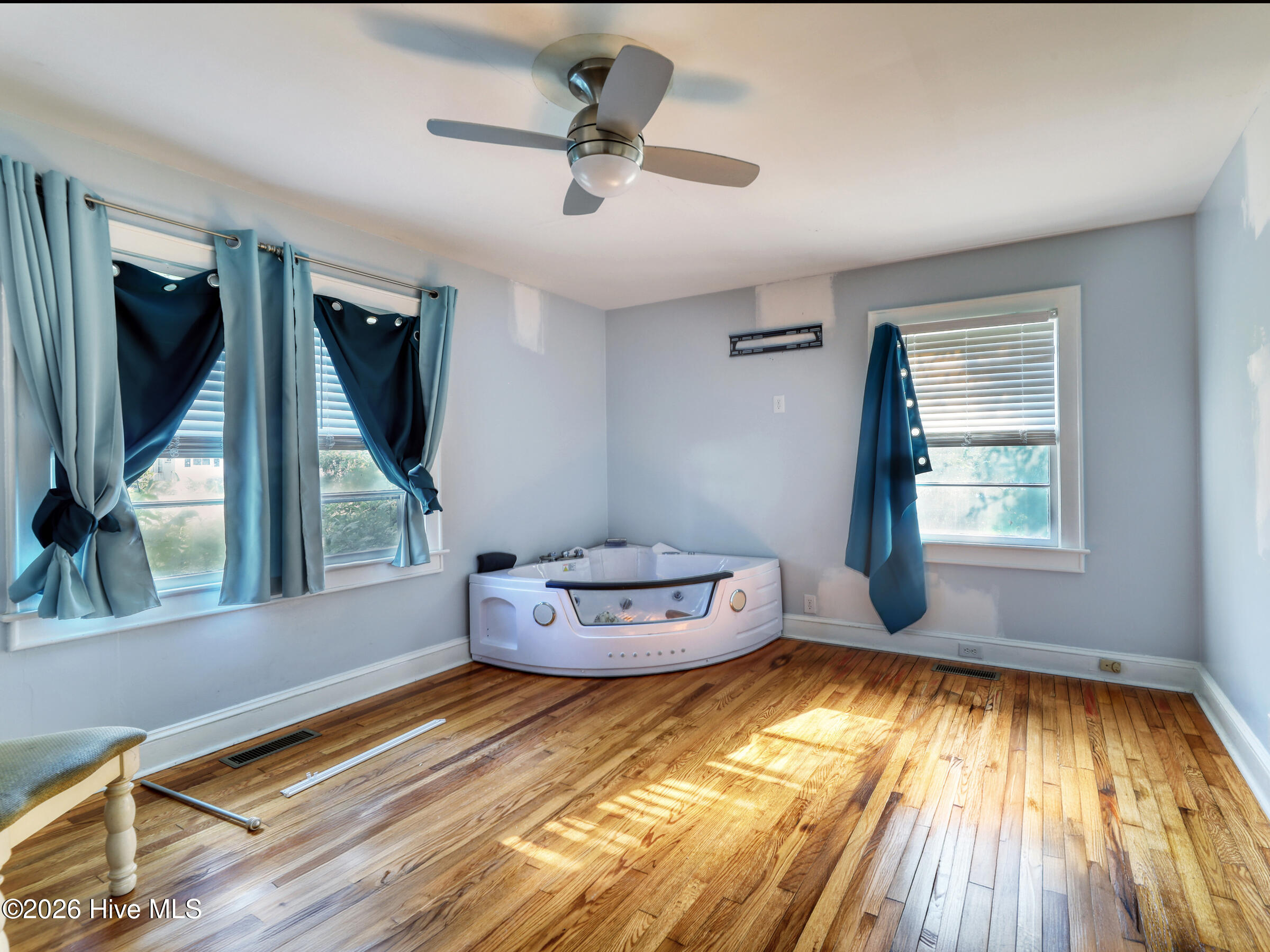 111 Pineview Street Property Photo 27