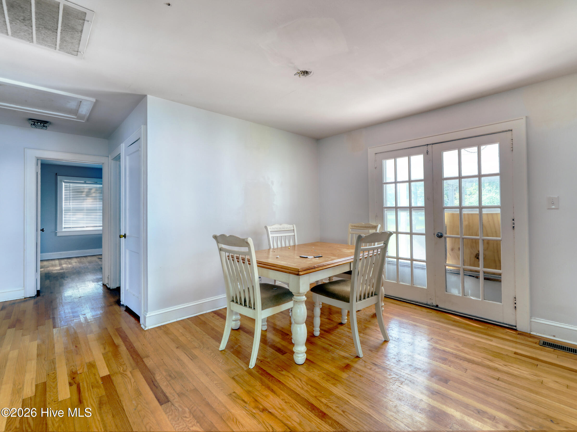 111 Pineview Street Property Photo 38