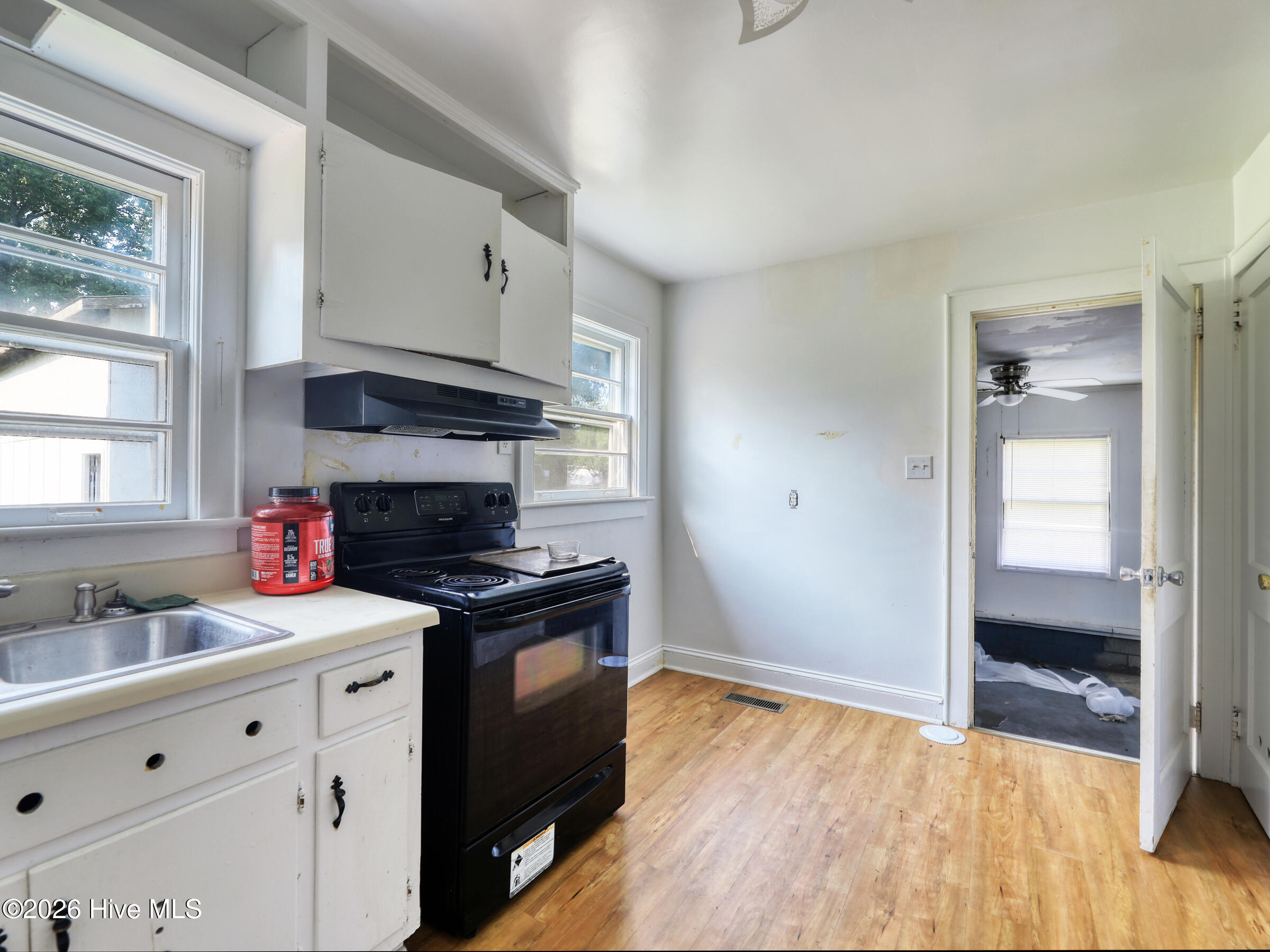 111 Pineview Street Property Photo 42