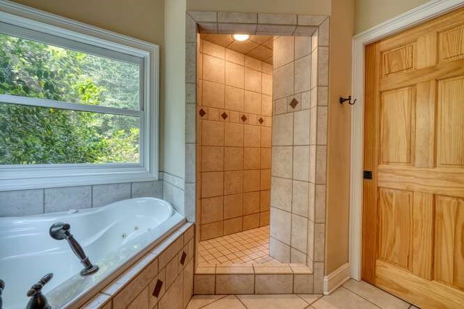 115 Dawsons Lane Property Photo 26