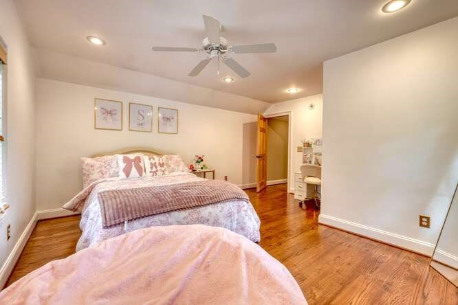 115 Dawsons Lane Property Photo 32
