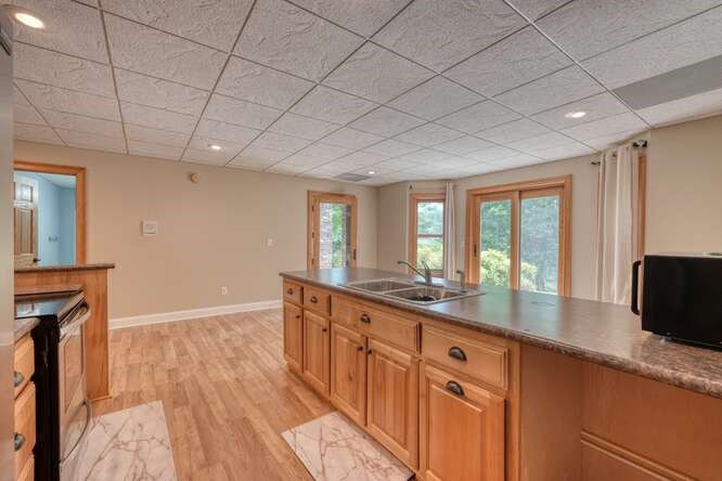 115 Dawsons Lane Property Photo 42