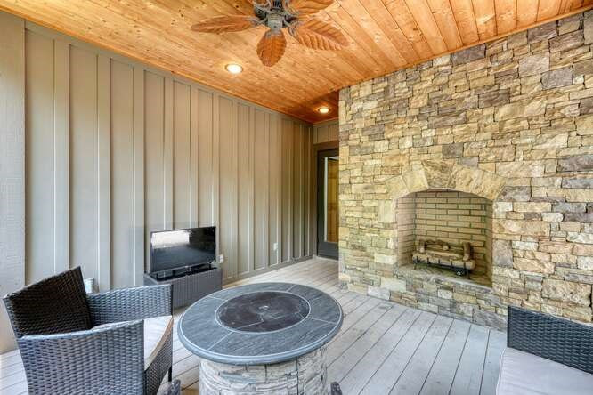 115 Dawsons Lane Property Photo 59