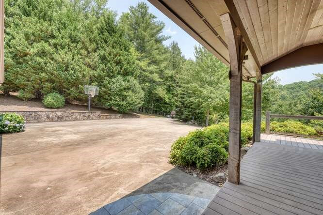 115 Dawsons Lane Property Photo 65