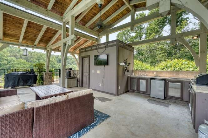 115 Dawsons Lane Property Photo 71