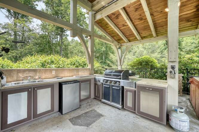 115 Dawsons Lane Property Photo 72
