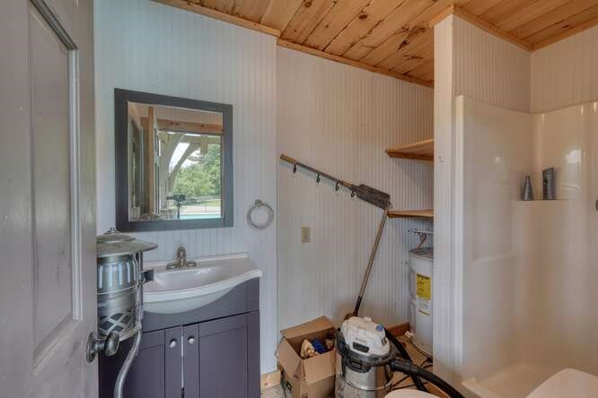 115 Dawsons Lane Property Photo 74