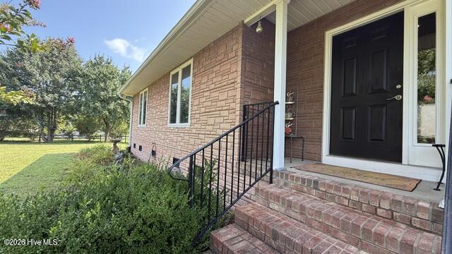 210 West Road Property Photo 2