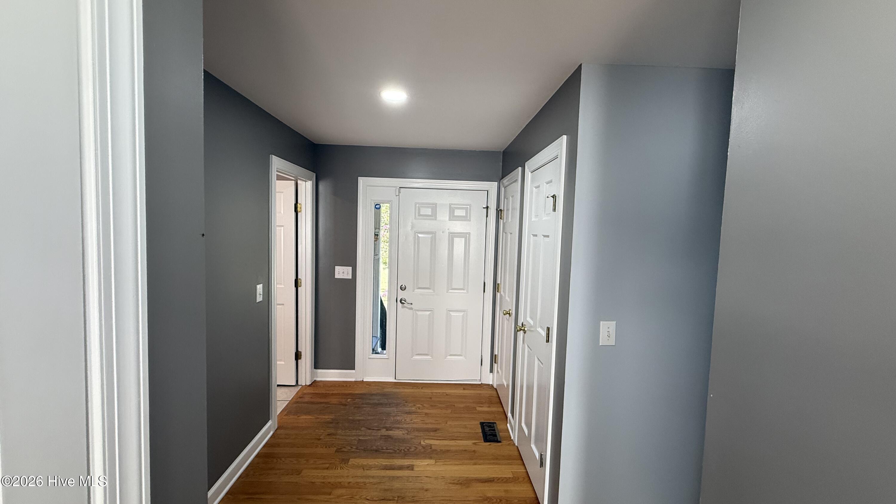 210 West Road Property Photo 6