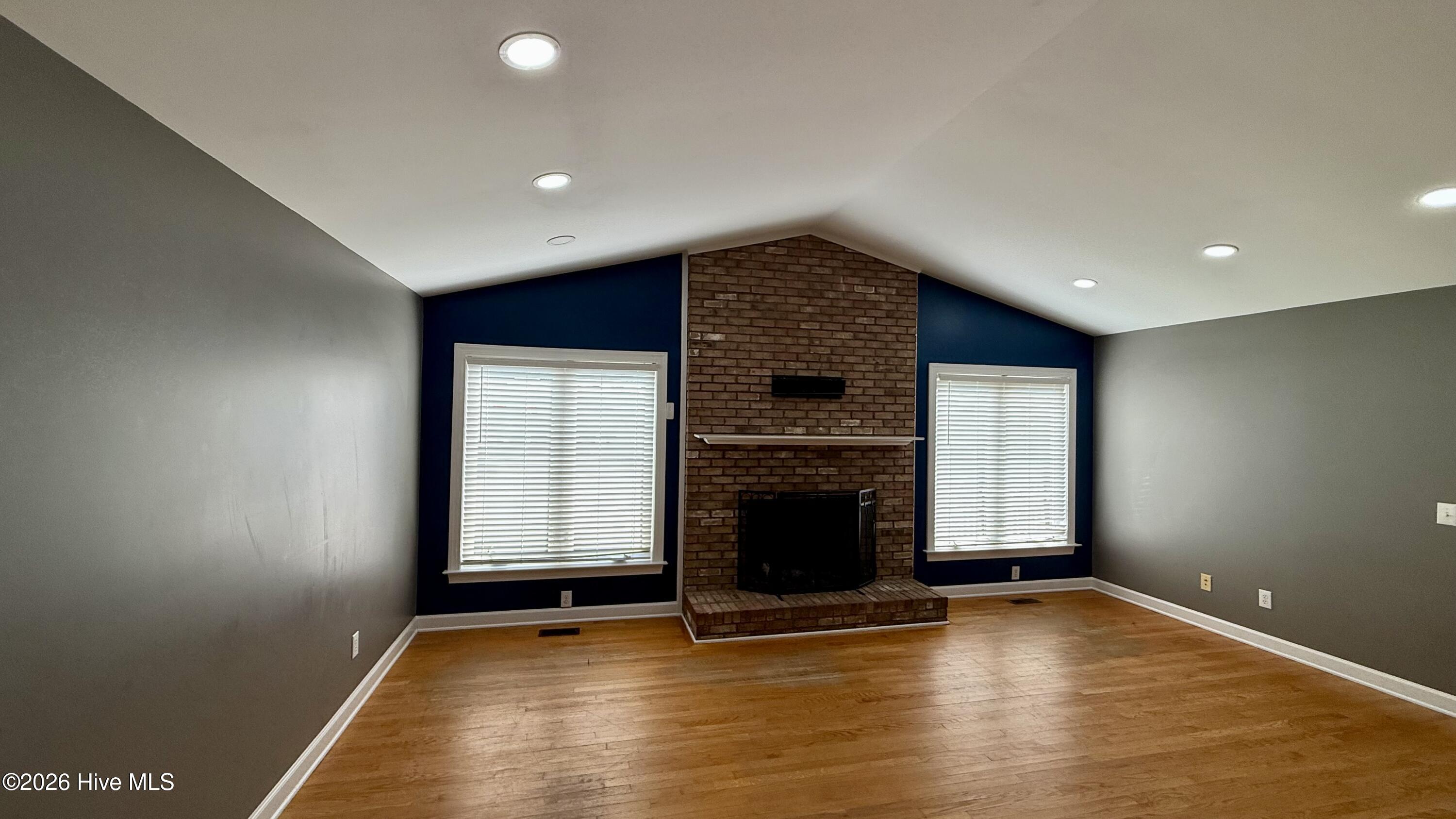 210 West Road Property Photo 8