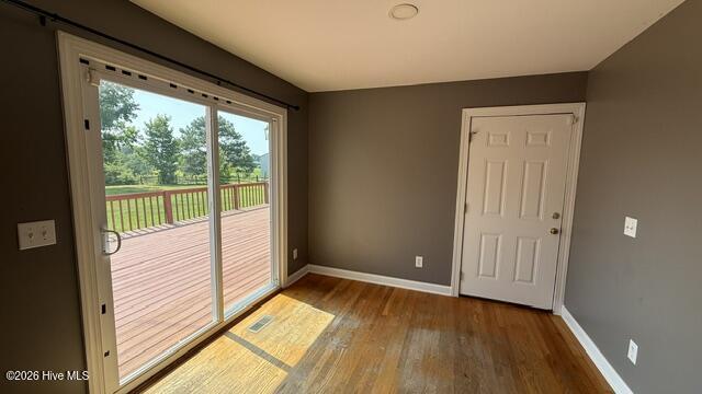 210 West Road Property Photo 15