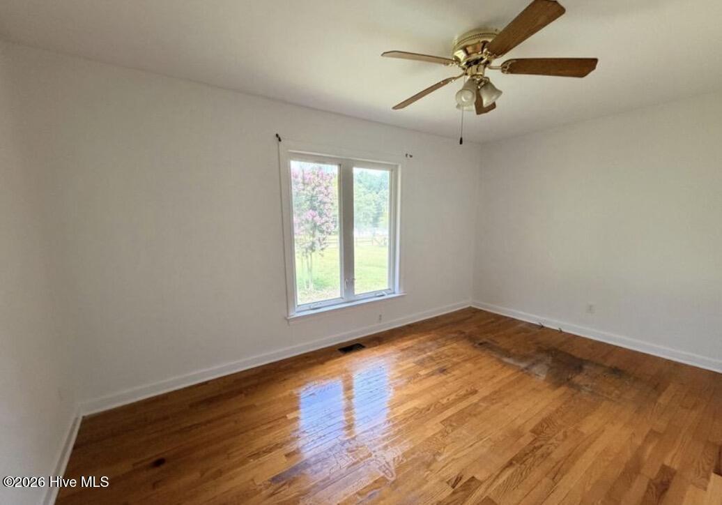 210 West Road Property Photo 32
