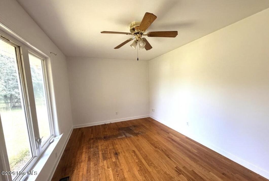 210 West Road Property Photo 33