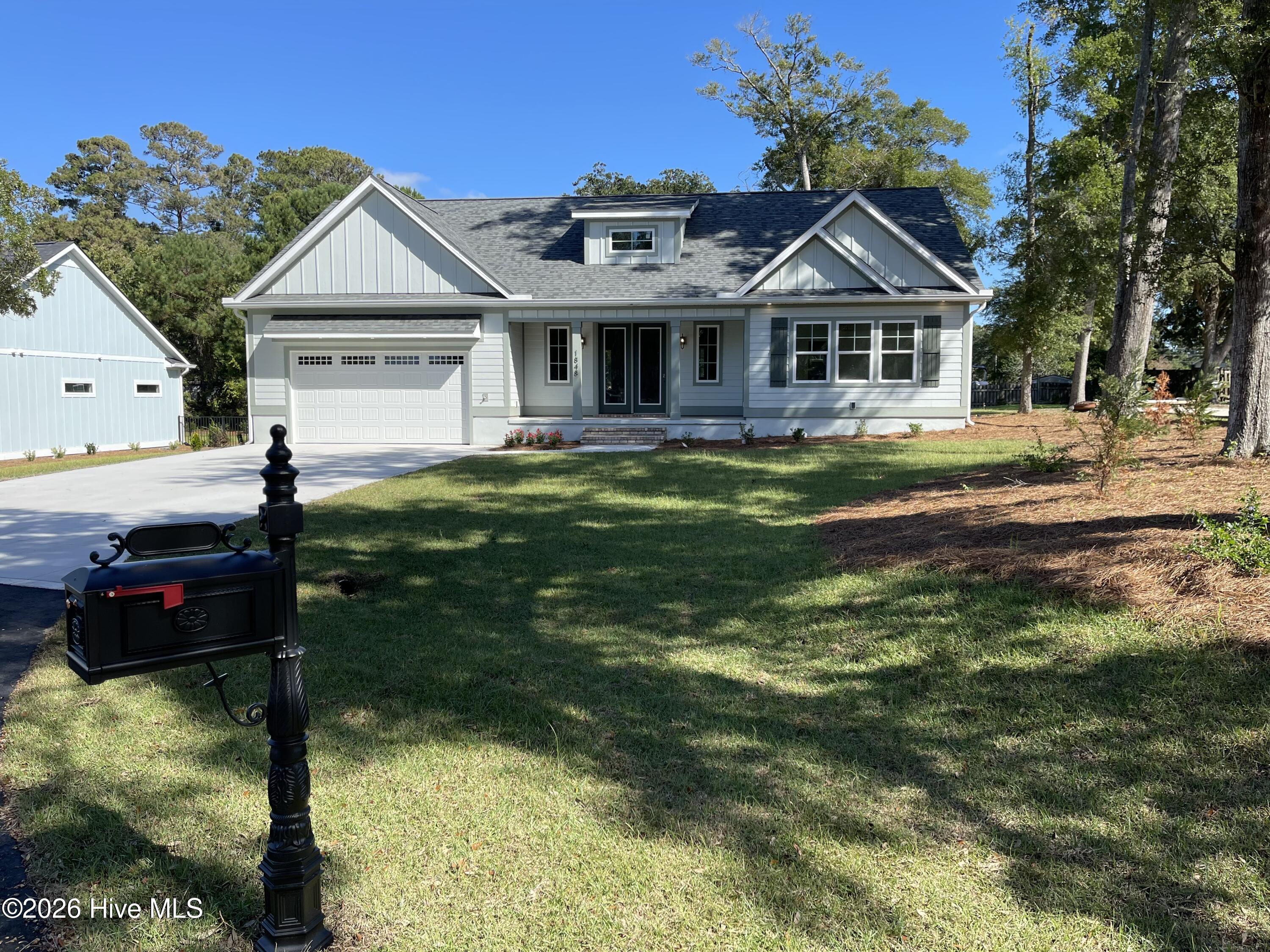 1848 Oak Harbour Drive Sw Property Photo 2
