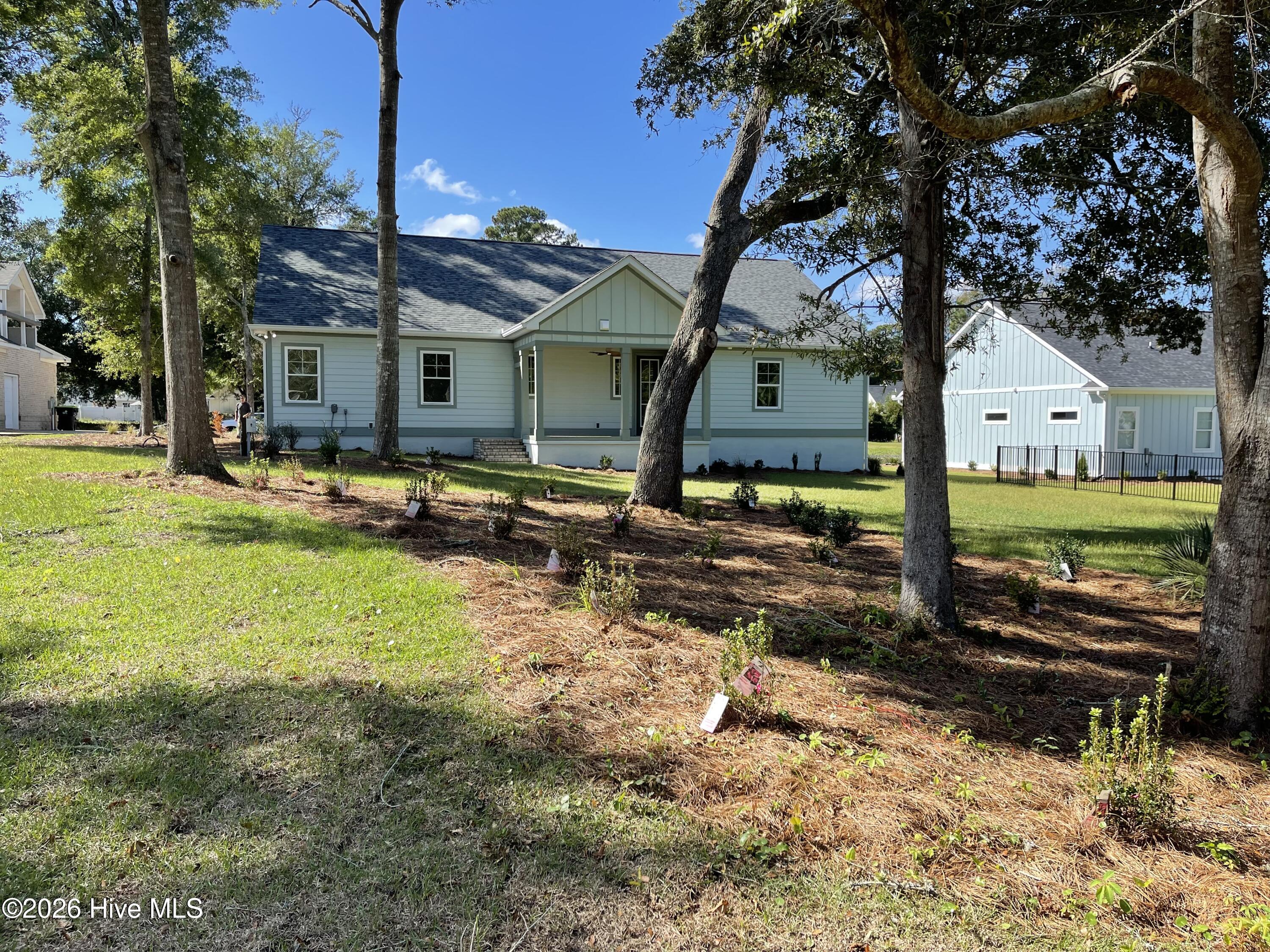 1848 Oak Harbour Drive Sw Property Photo 4