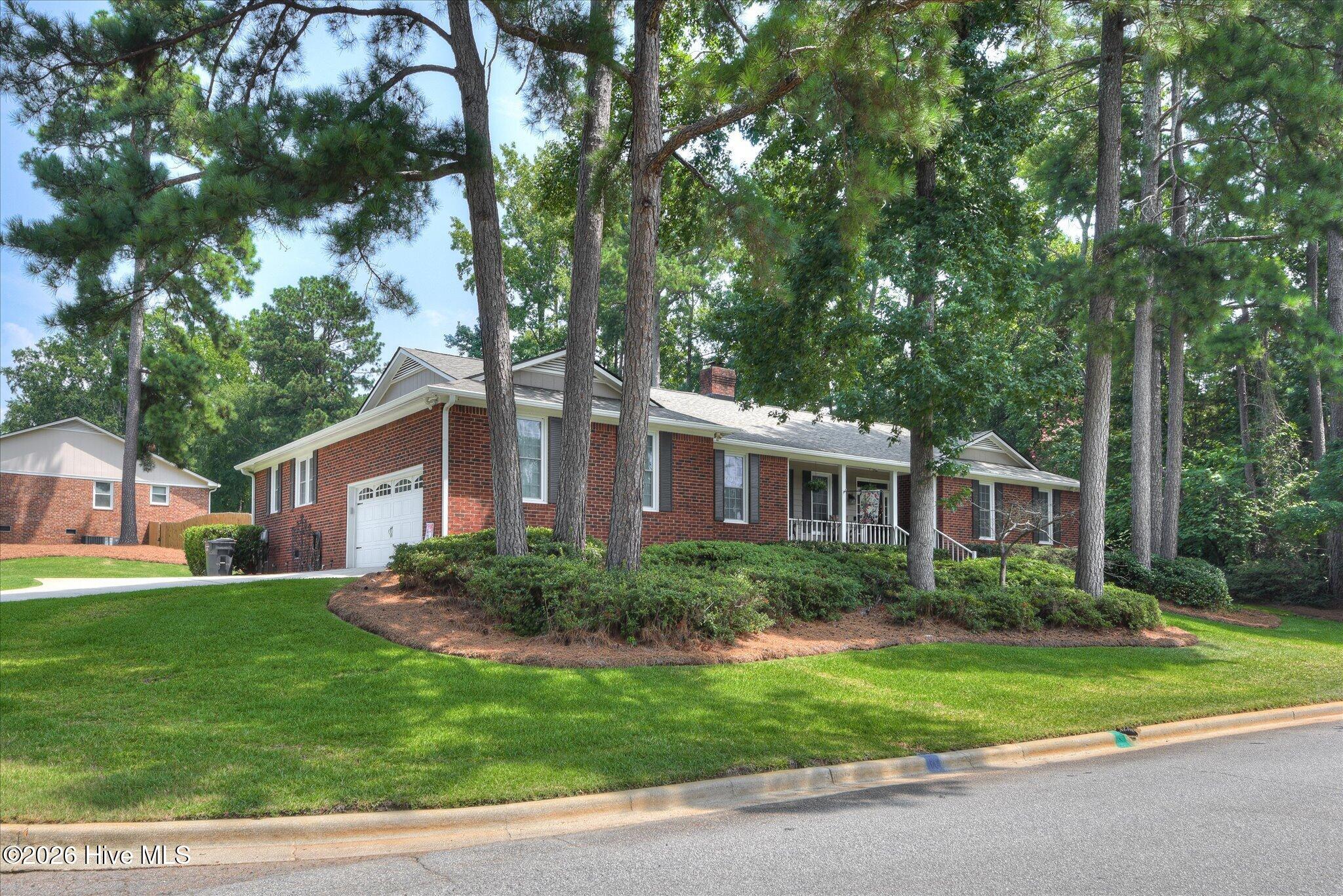 602 Branett Way Property Photo 4