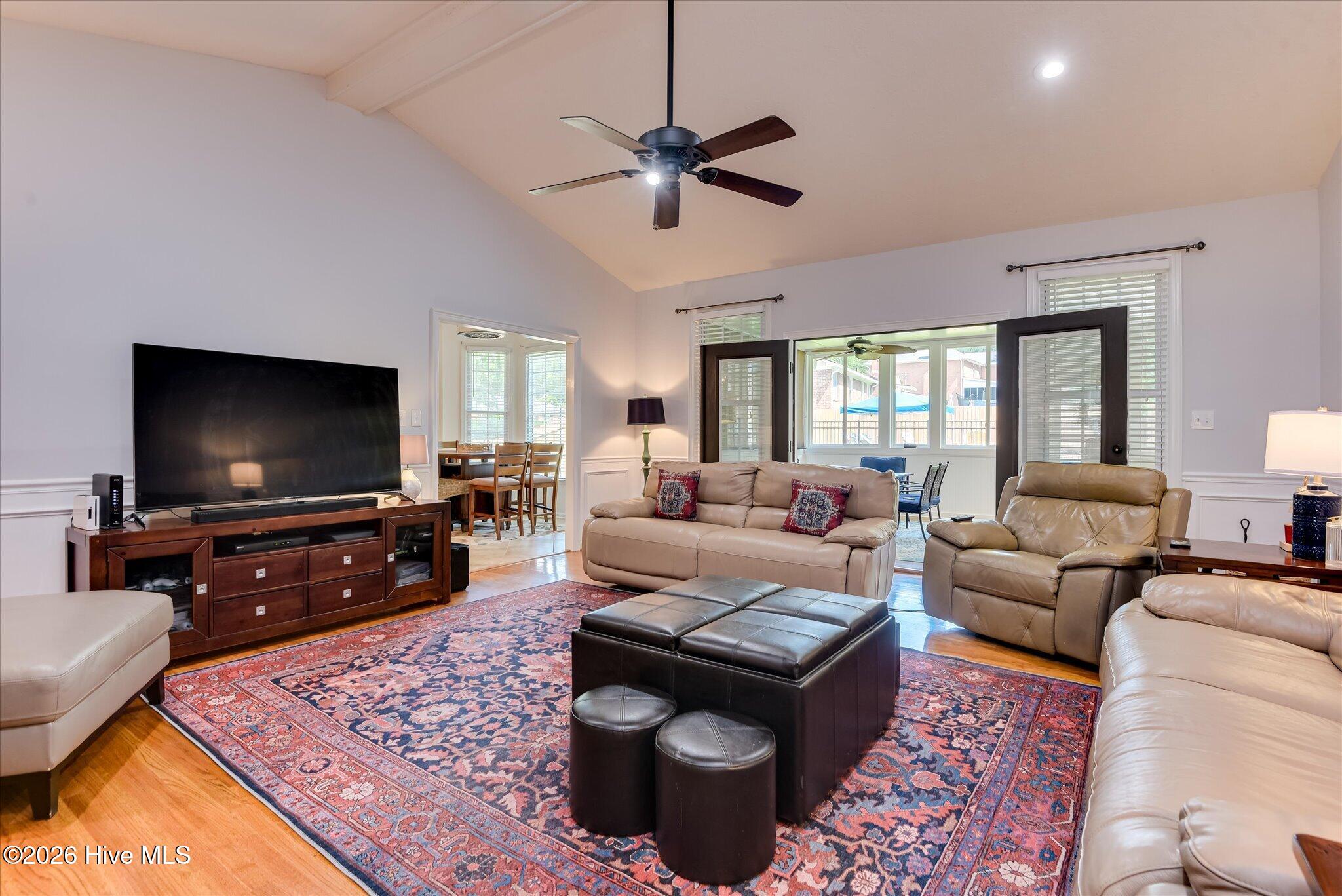 602 Branett Way Property Photo 11