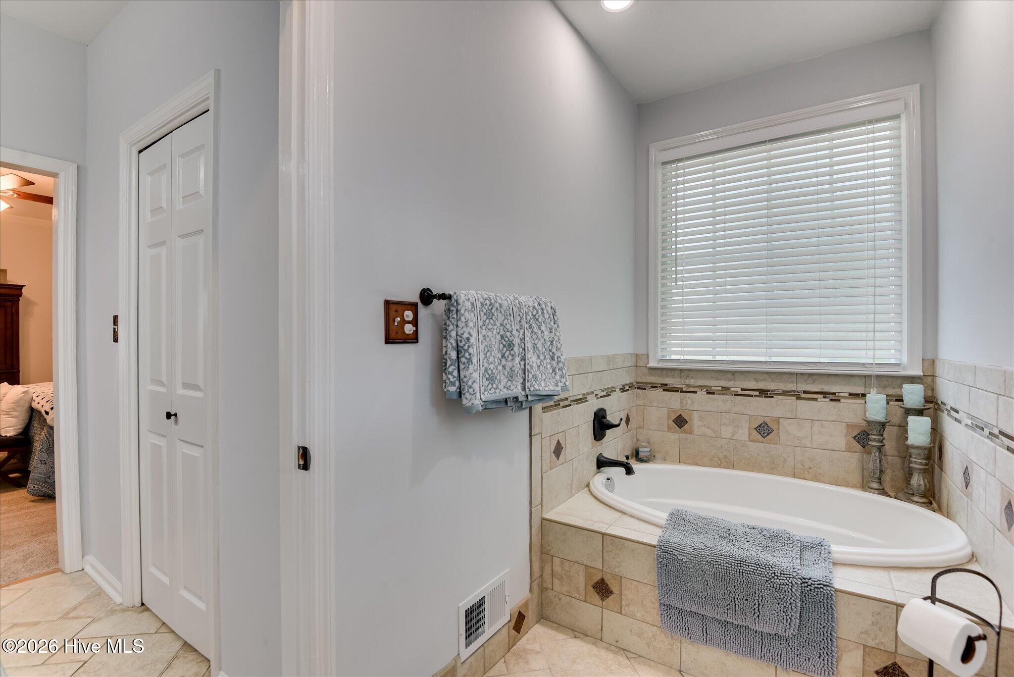 602 Branett Way Property Photo 37