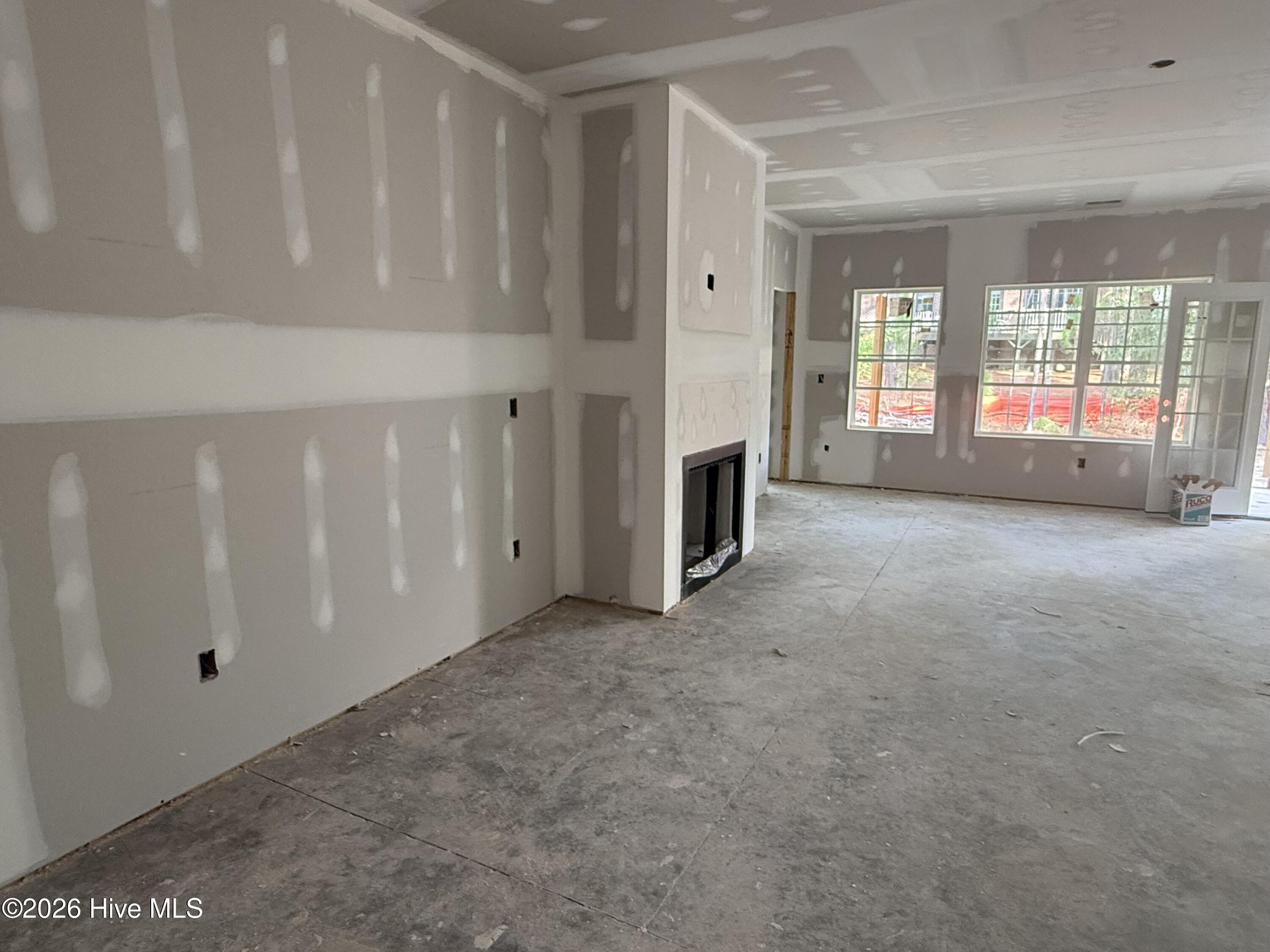 170 Spring Lake Drive Property Photo 4