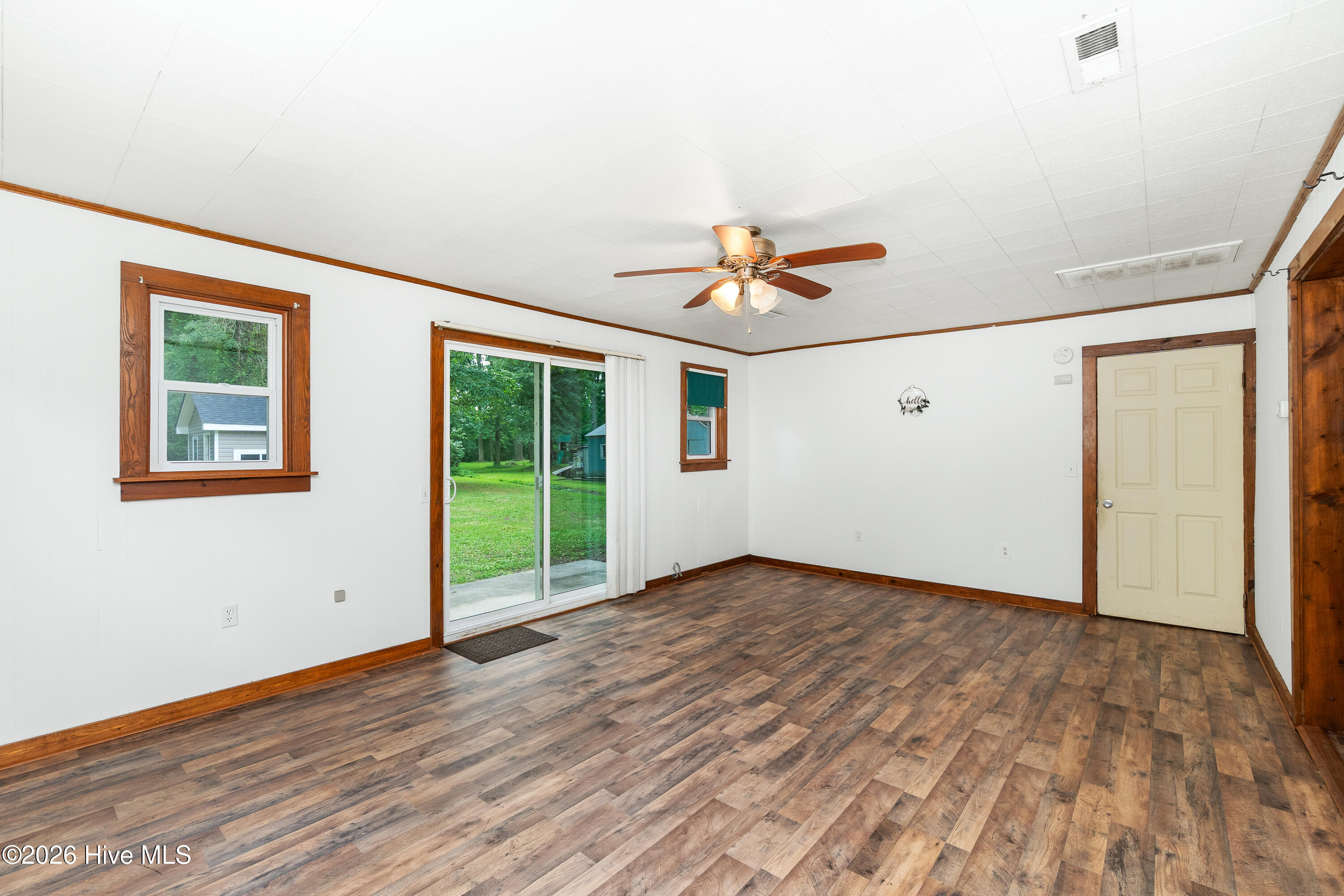 1815 W Main Ext Property Photo 11