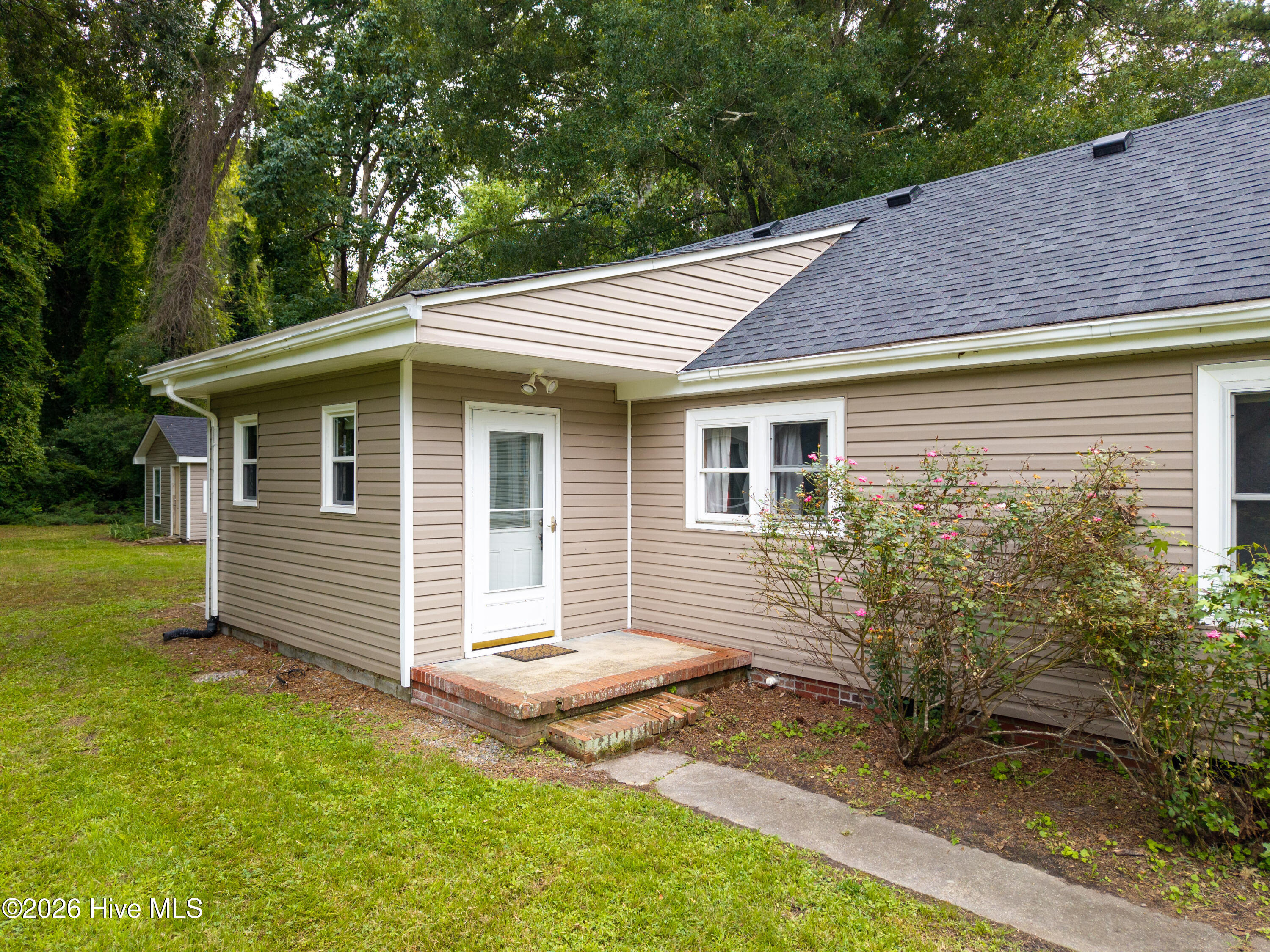 1815 W Main Ext Property Photo 27