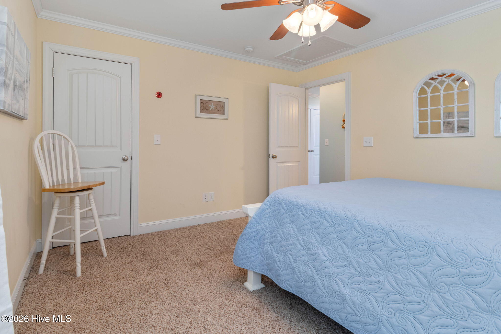 4012b E Dolphin Drive Property Photo 29