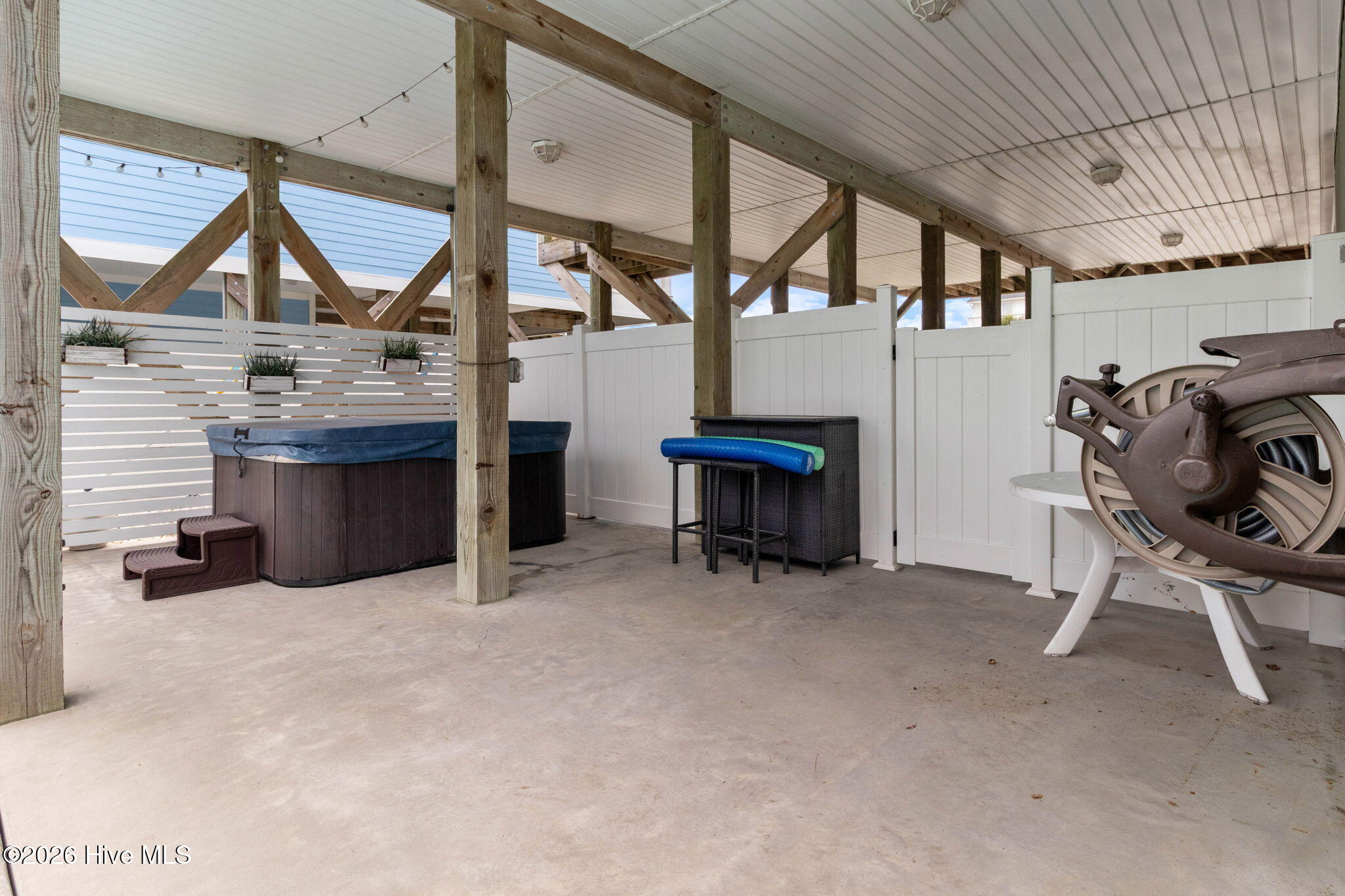 4012b E Dolphin Drive Property Photo 38