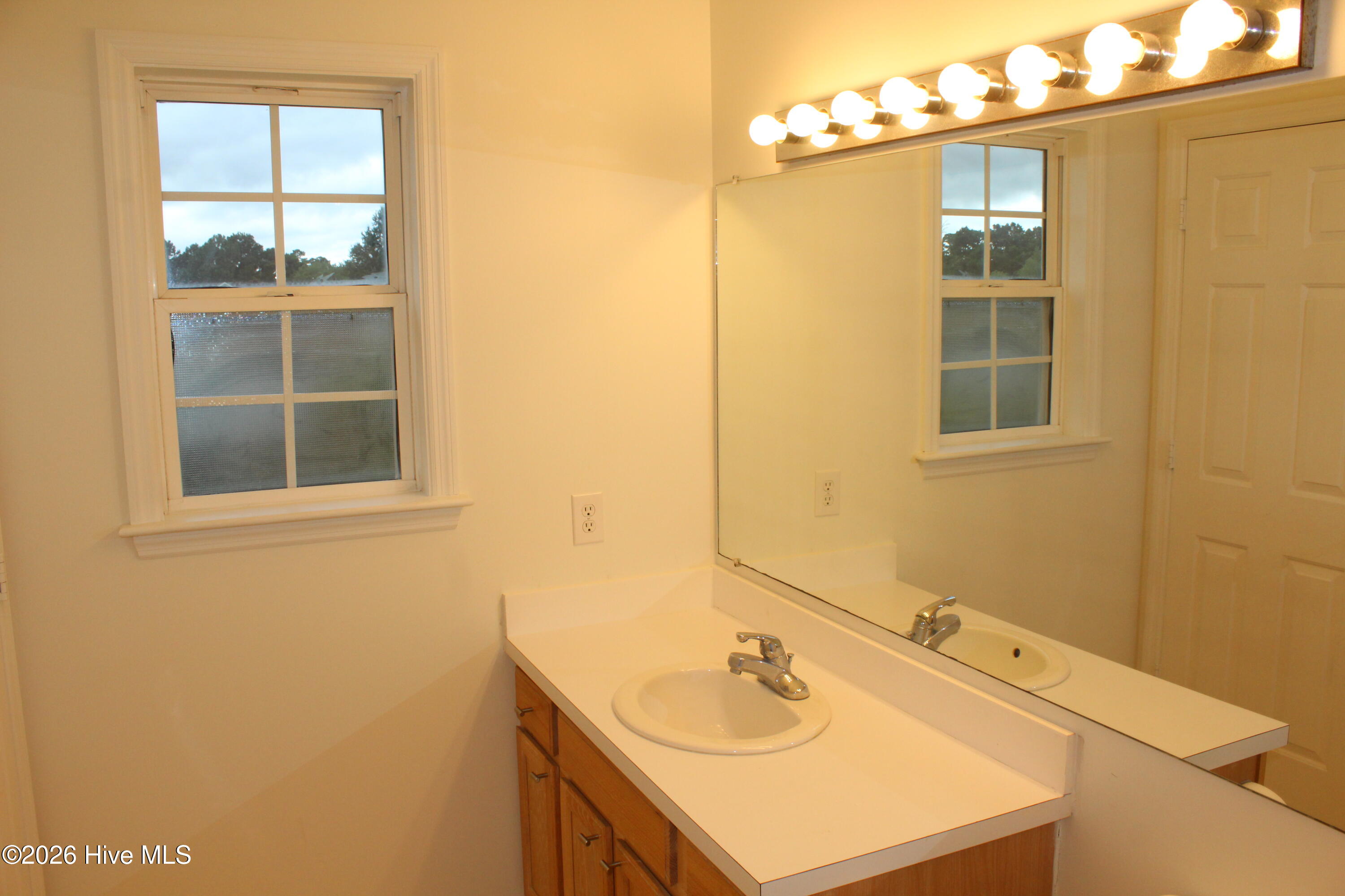 317 Foxhall Road Property Photo 13