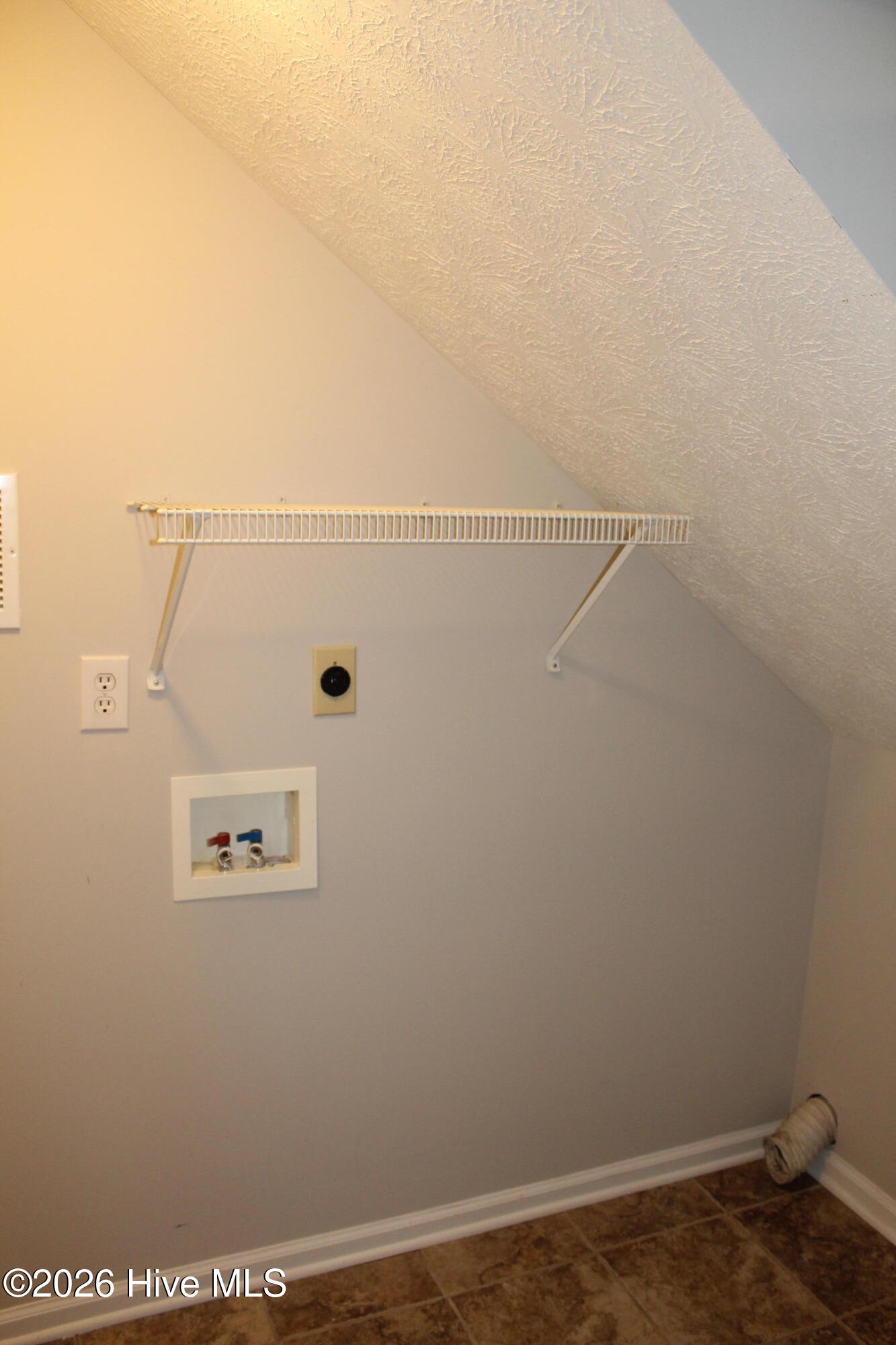 317 Foxhall Road Property Photo 20