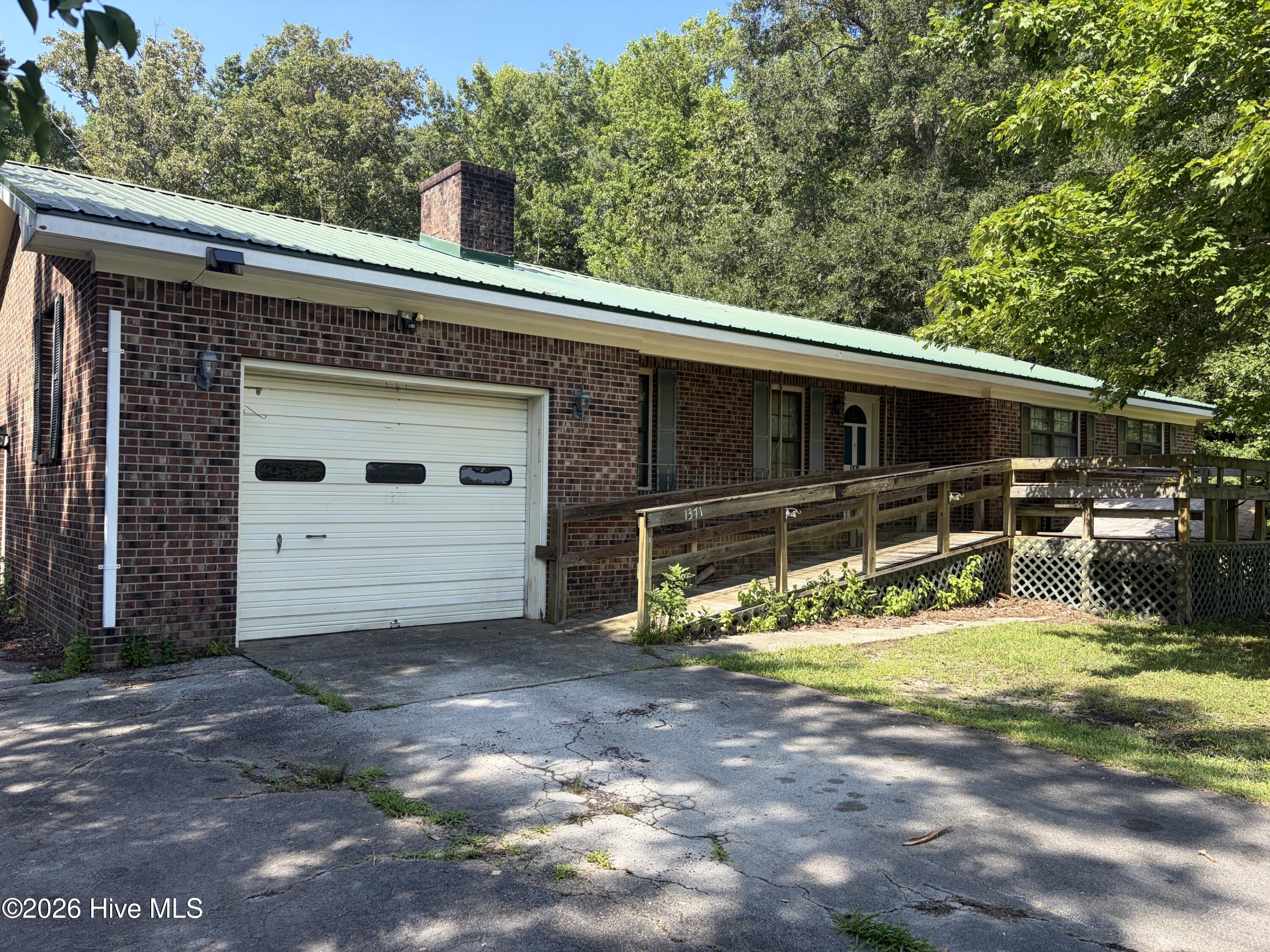 1371 Cooper Road Property Photo 1