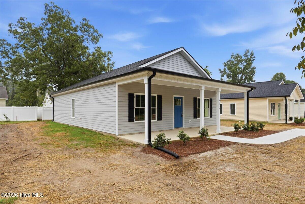 4274 Ellis Avenue Property Photo 2