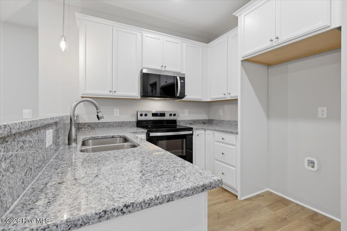 4274 Ellis Avenue Property Photo 6