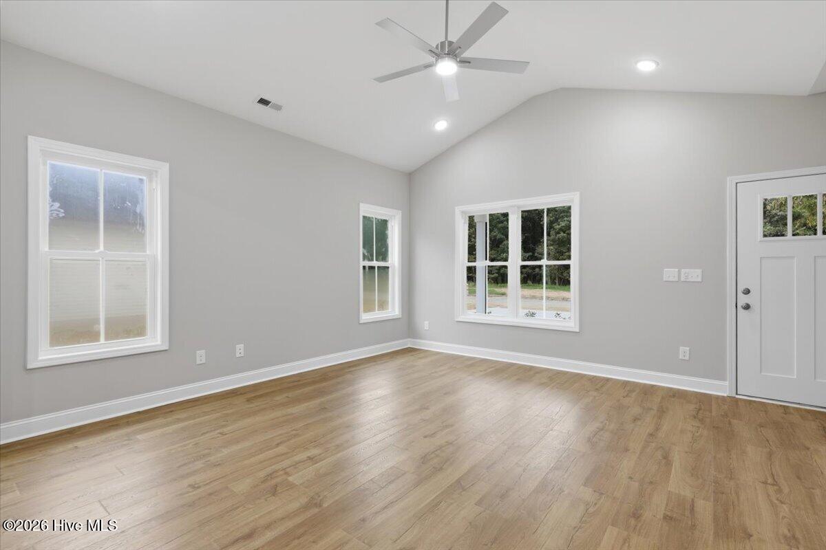 4274 Ellis Avenue Property Photo 12