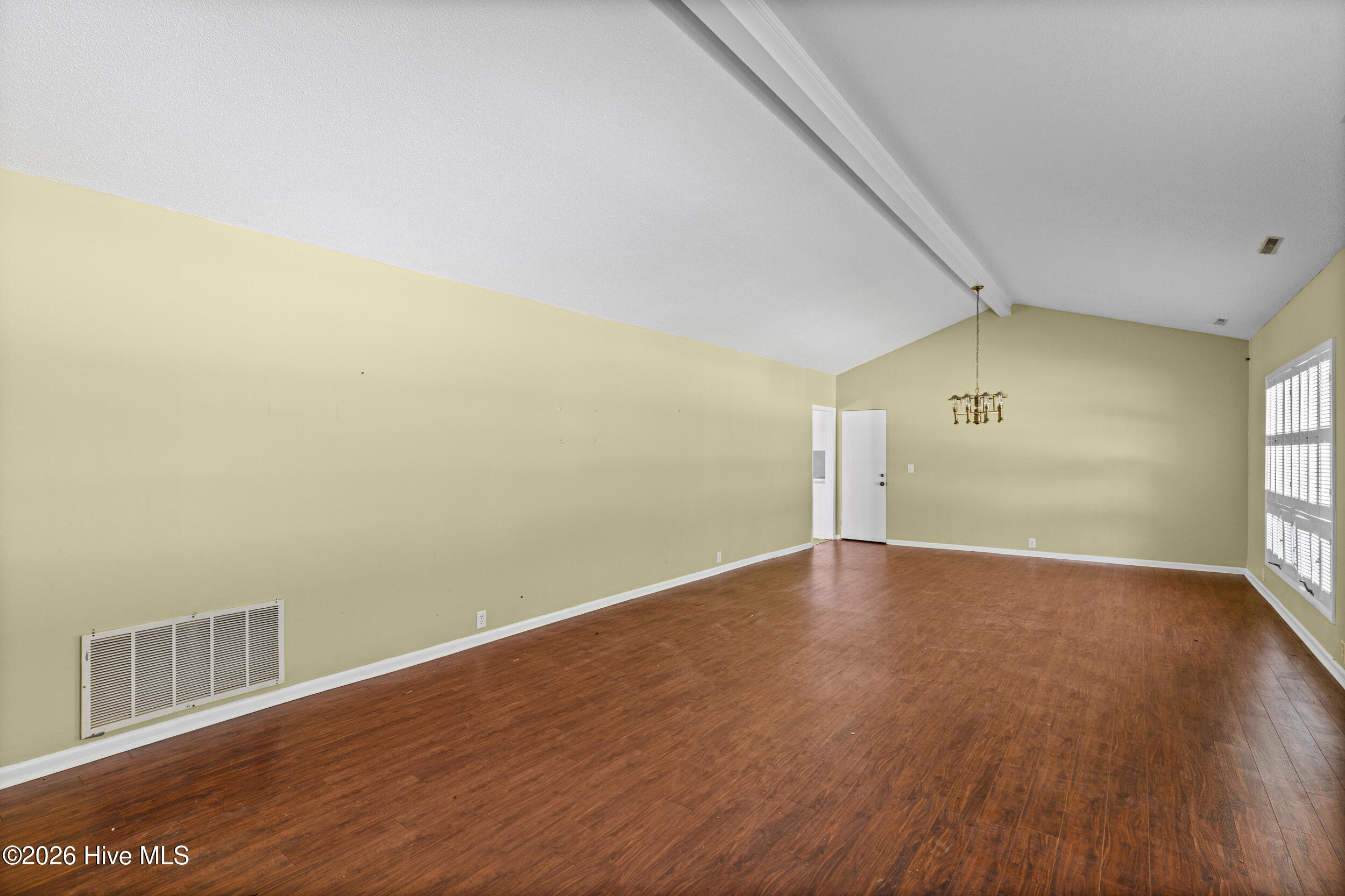 203 Helen Street Property Photo 6