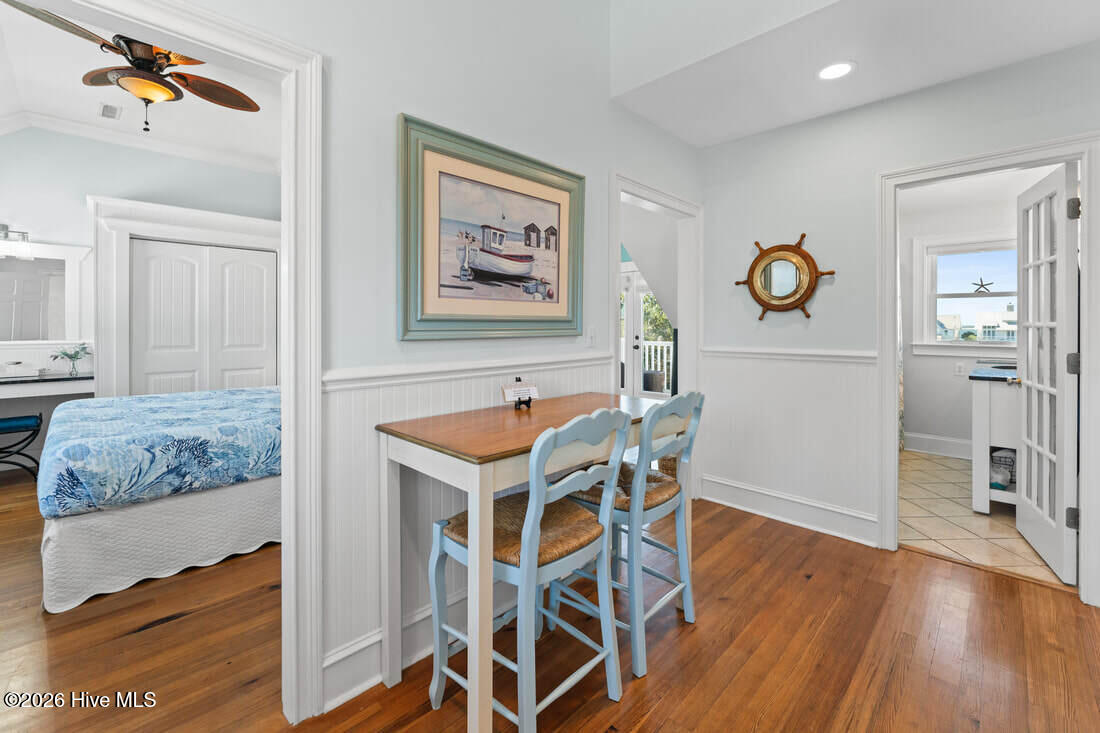 21 Keelson Row Captains Quarters Week C Property Photo 7